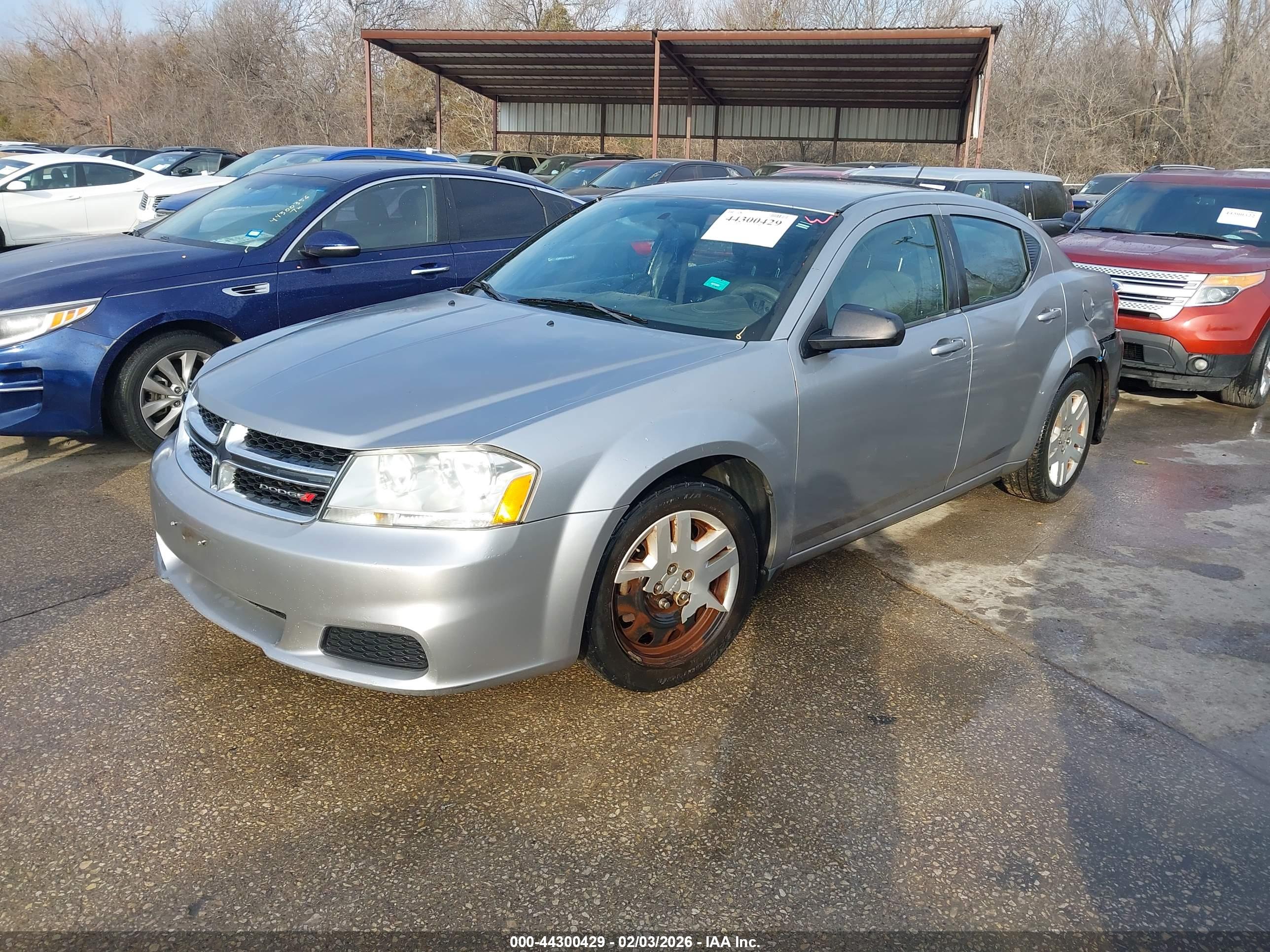 DODGE AVENGER image 2