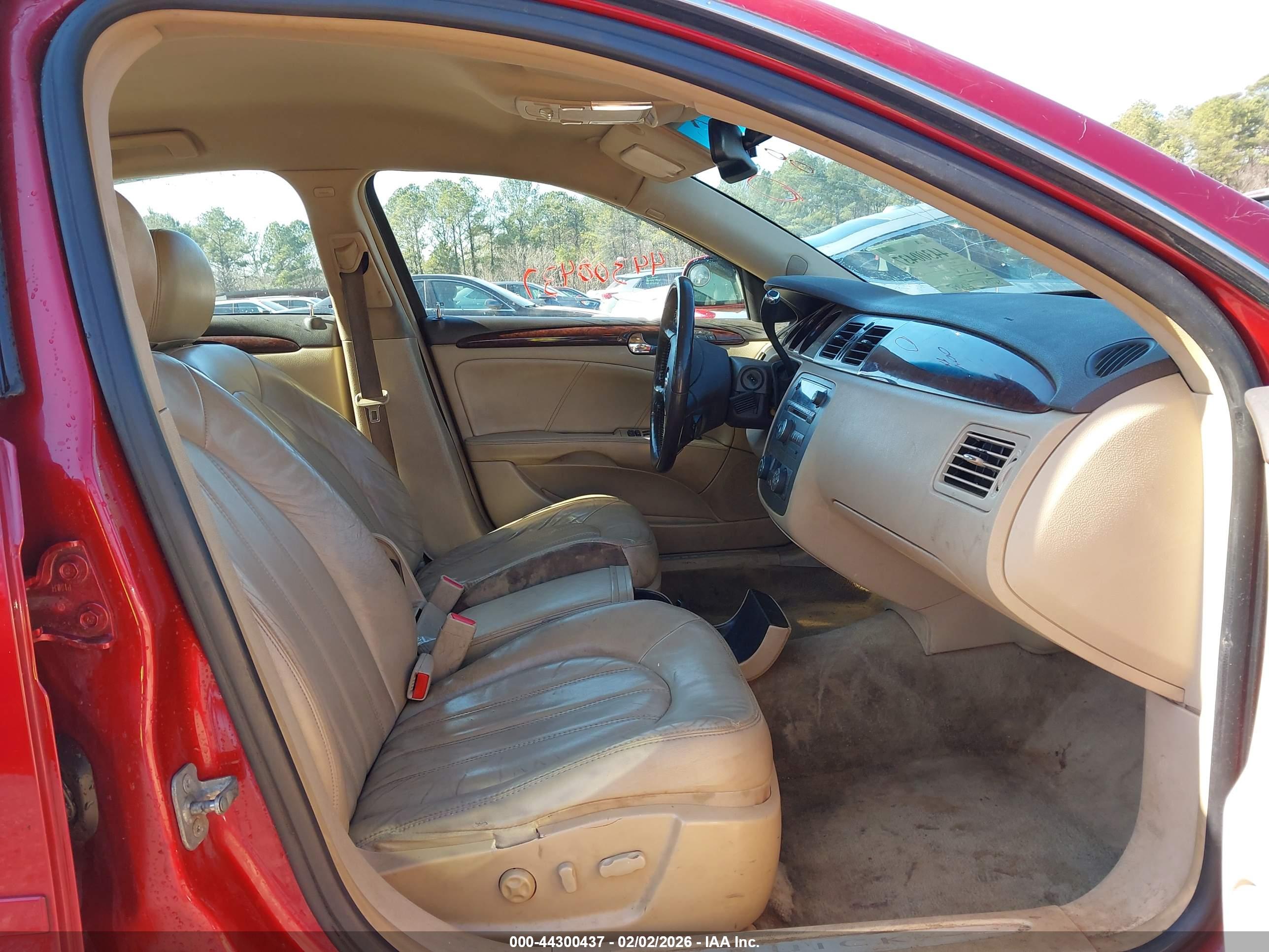 BUICK LUCERNE image 5
