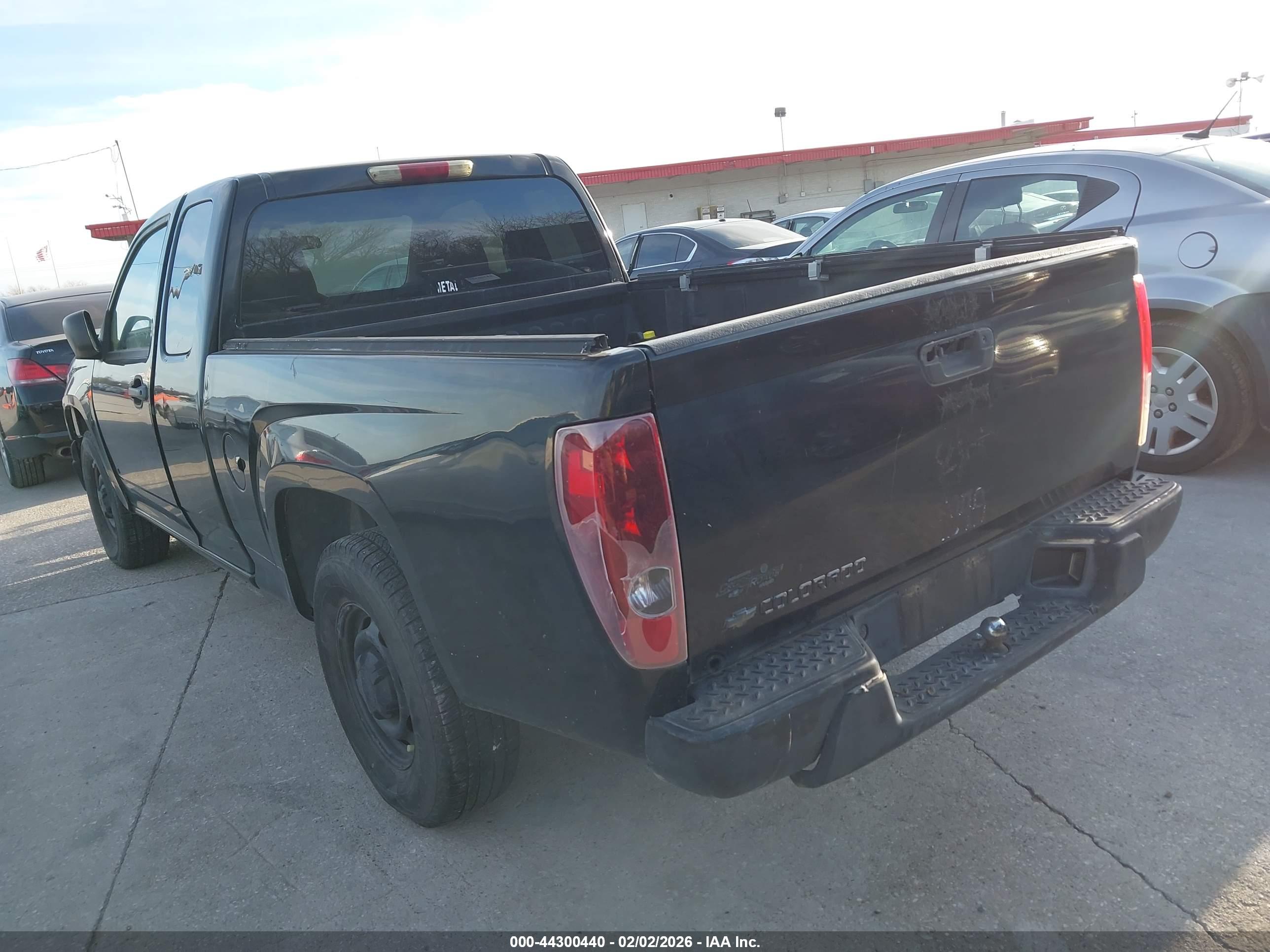 CHEVROLET COLORADO image 3
