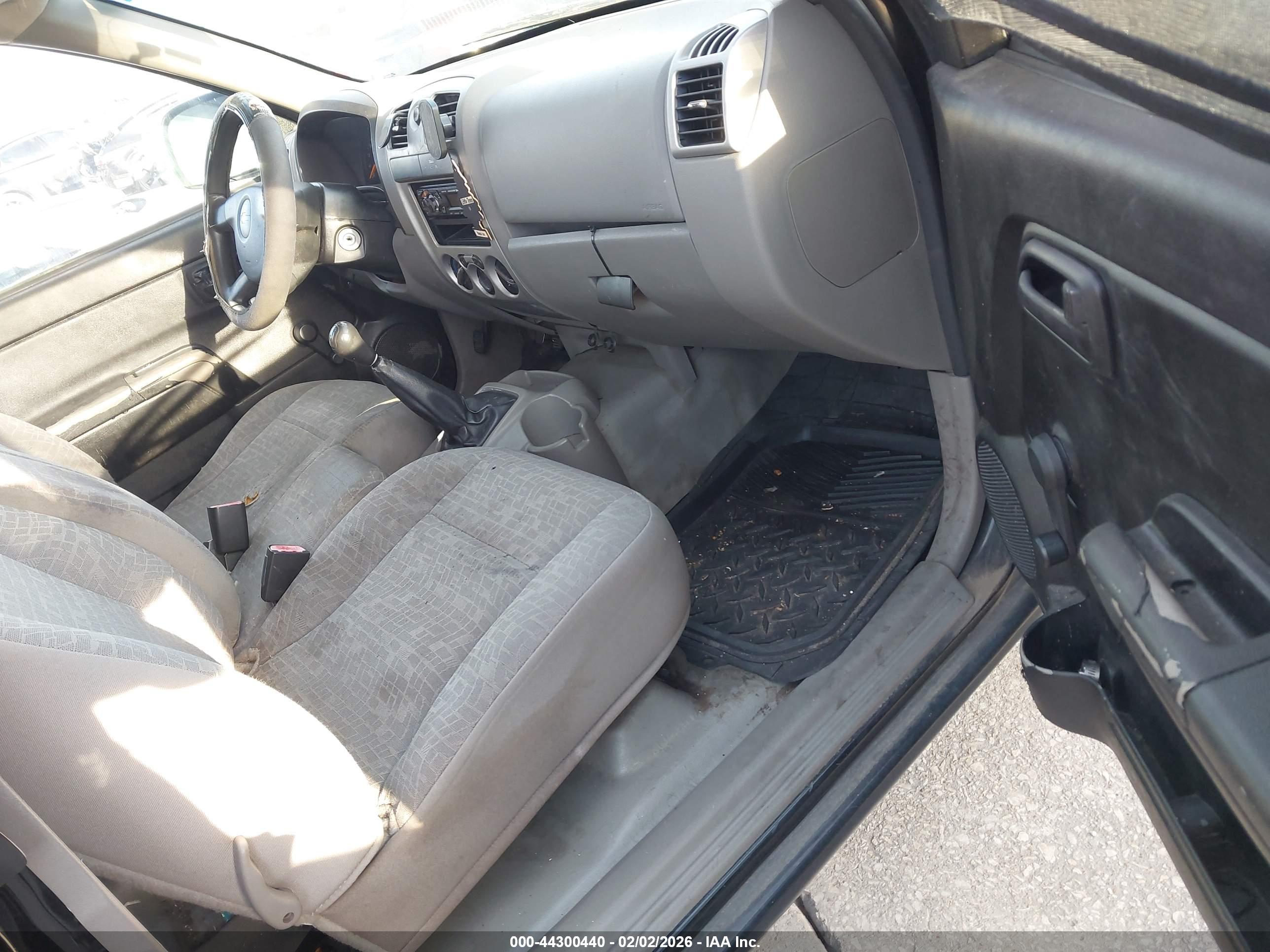 CHEVROLET COLORADO image 5