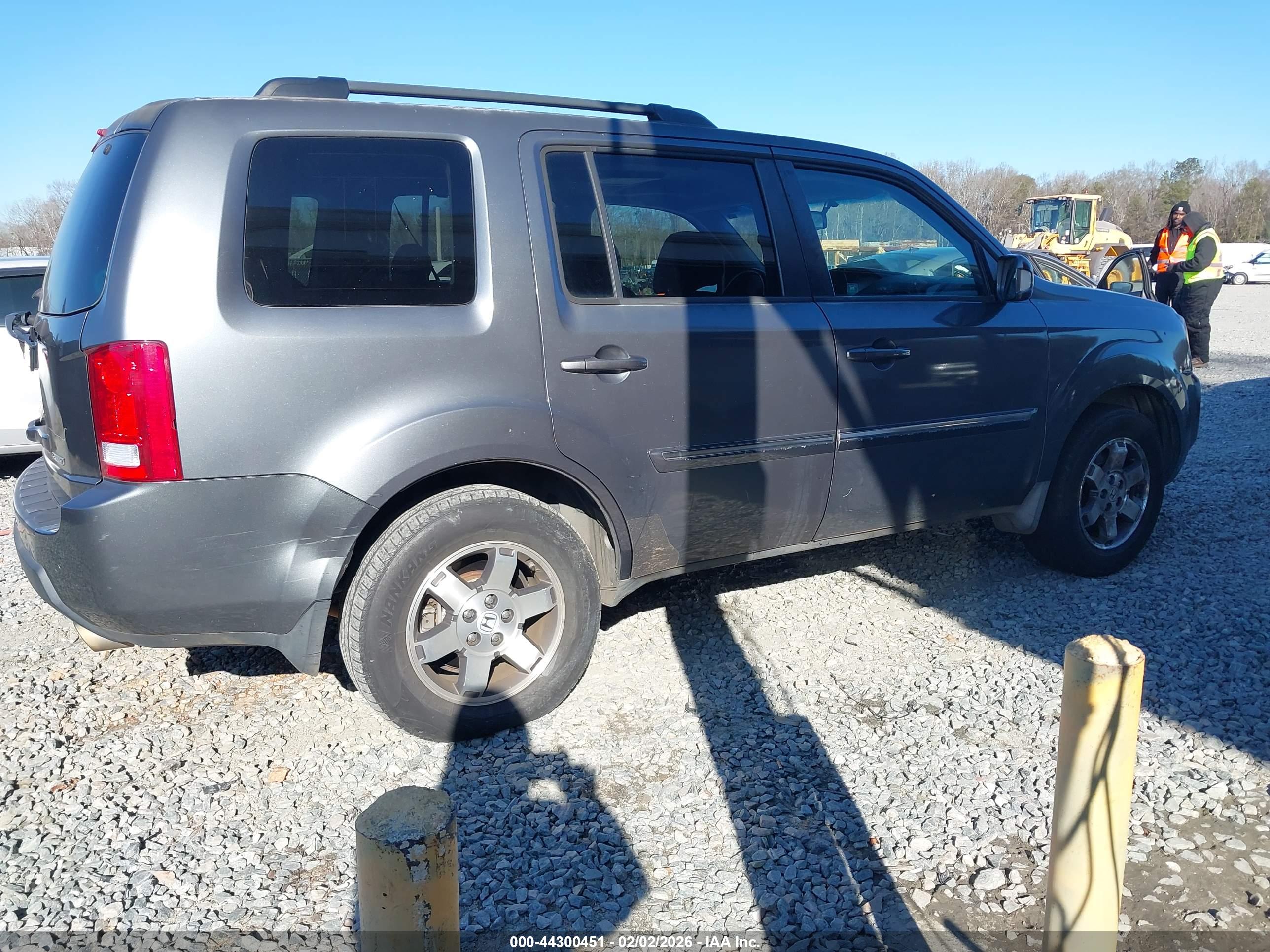 HONDA PILOT image 4