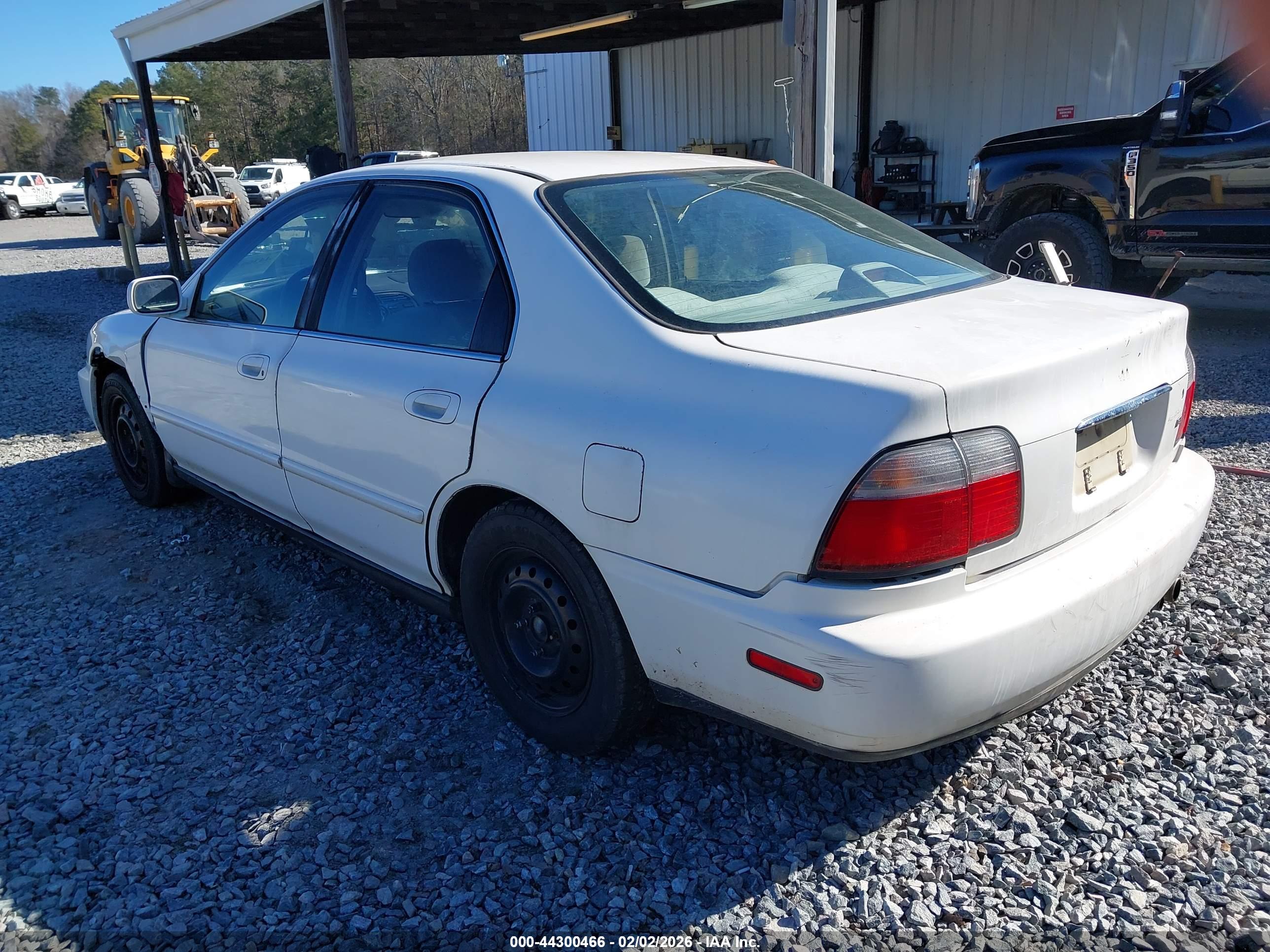 HONDA ACCORD image 3