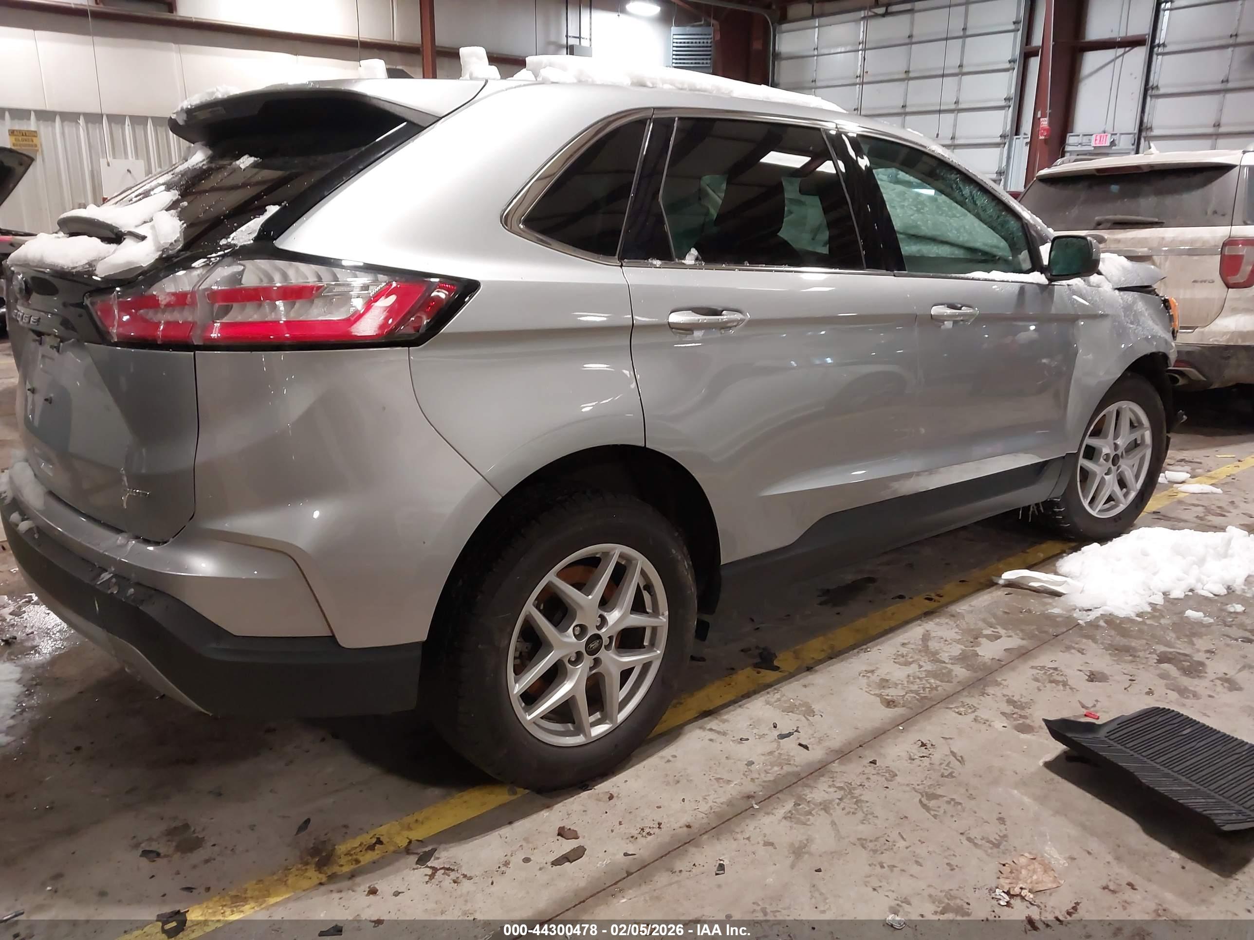 FORD EDGE image 4