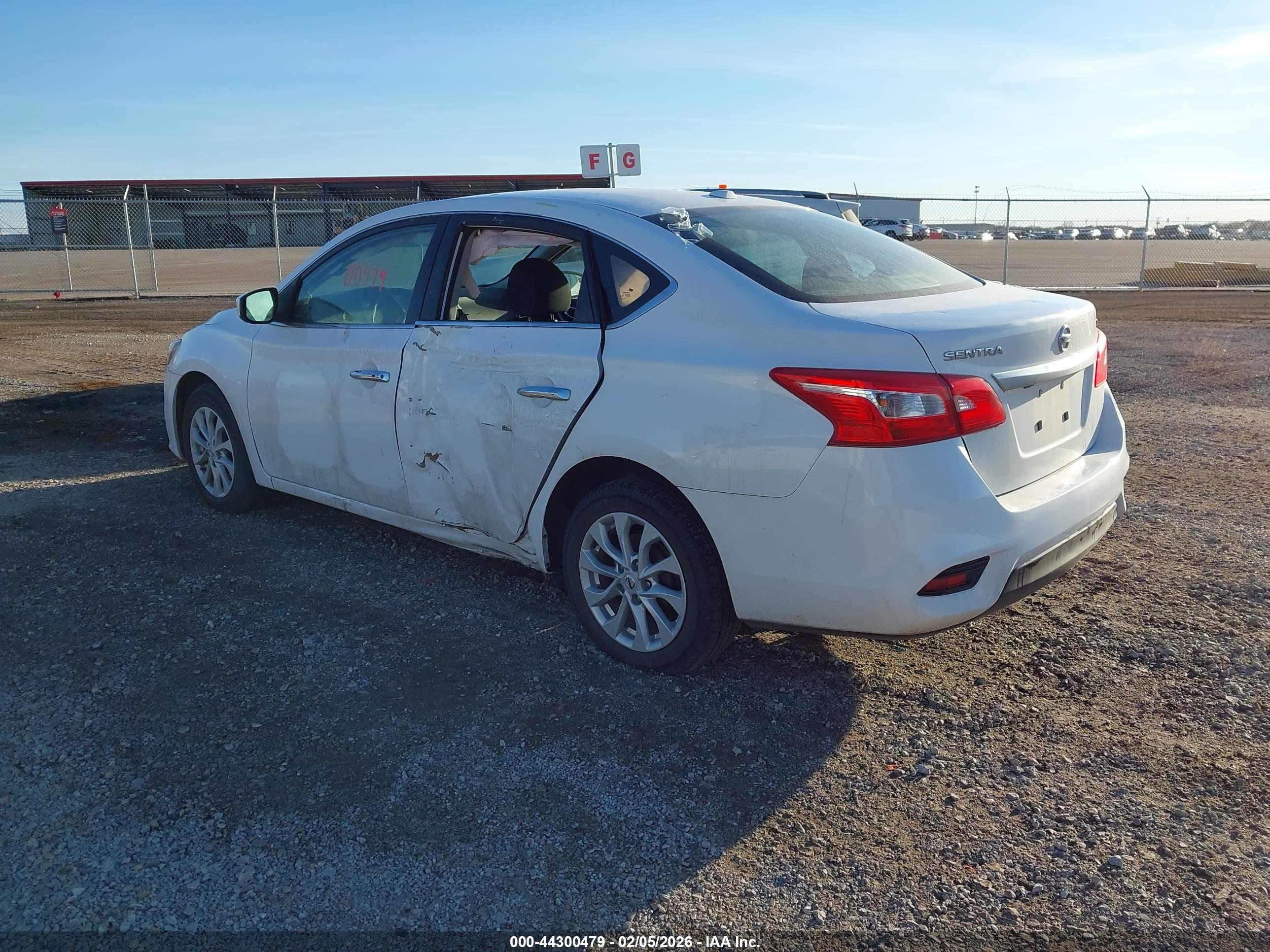 NISSAN SENTRA image 3