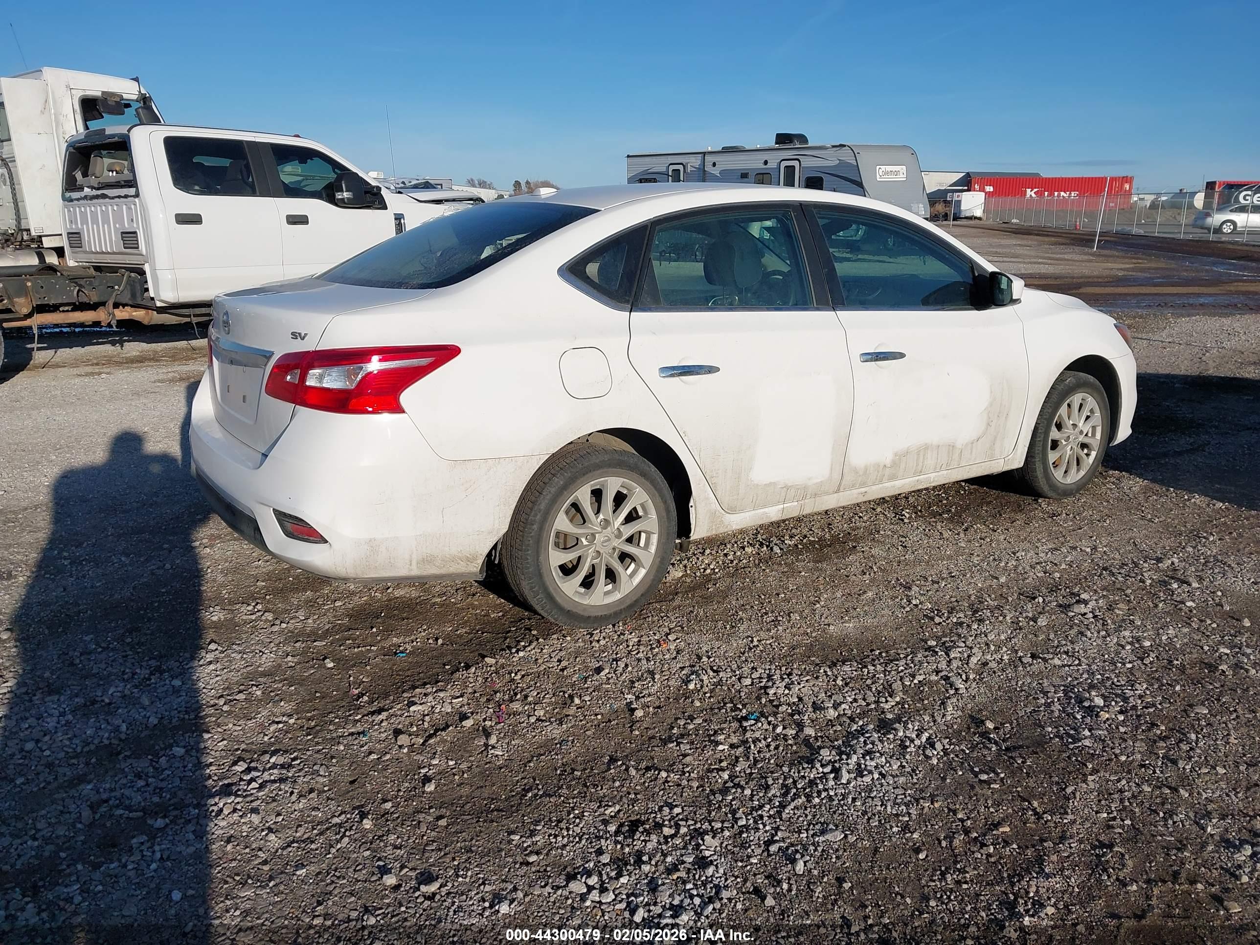 NISSAN SENTRA image 4