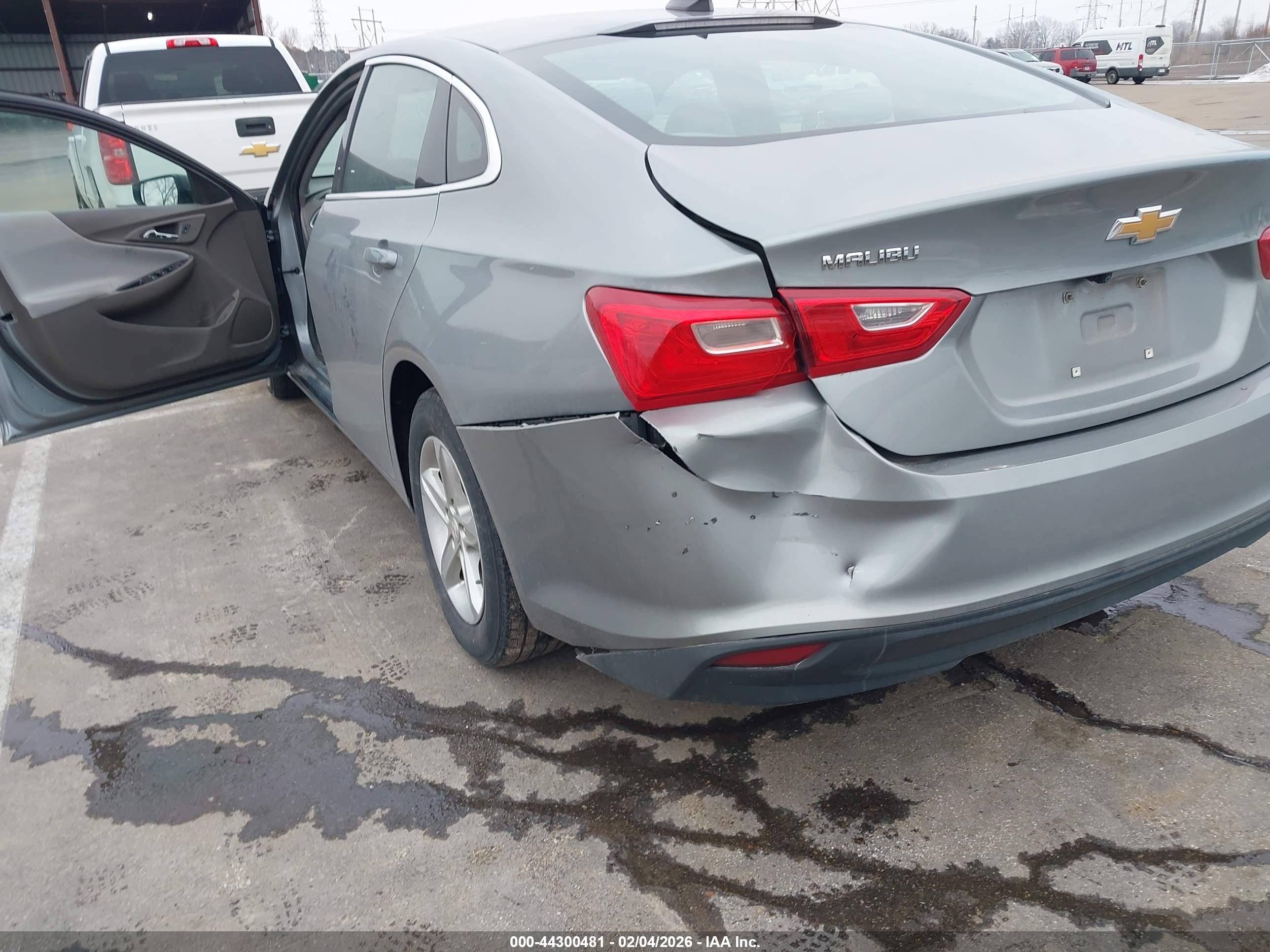 CHEVROLET MALIBU image 6