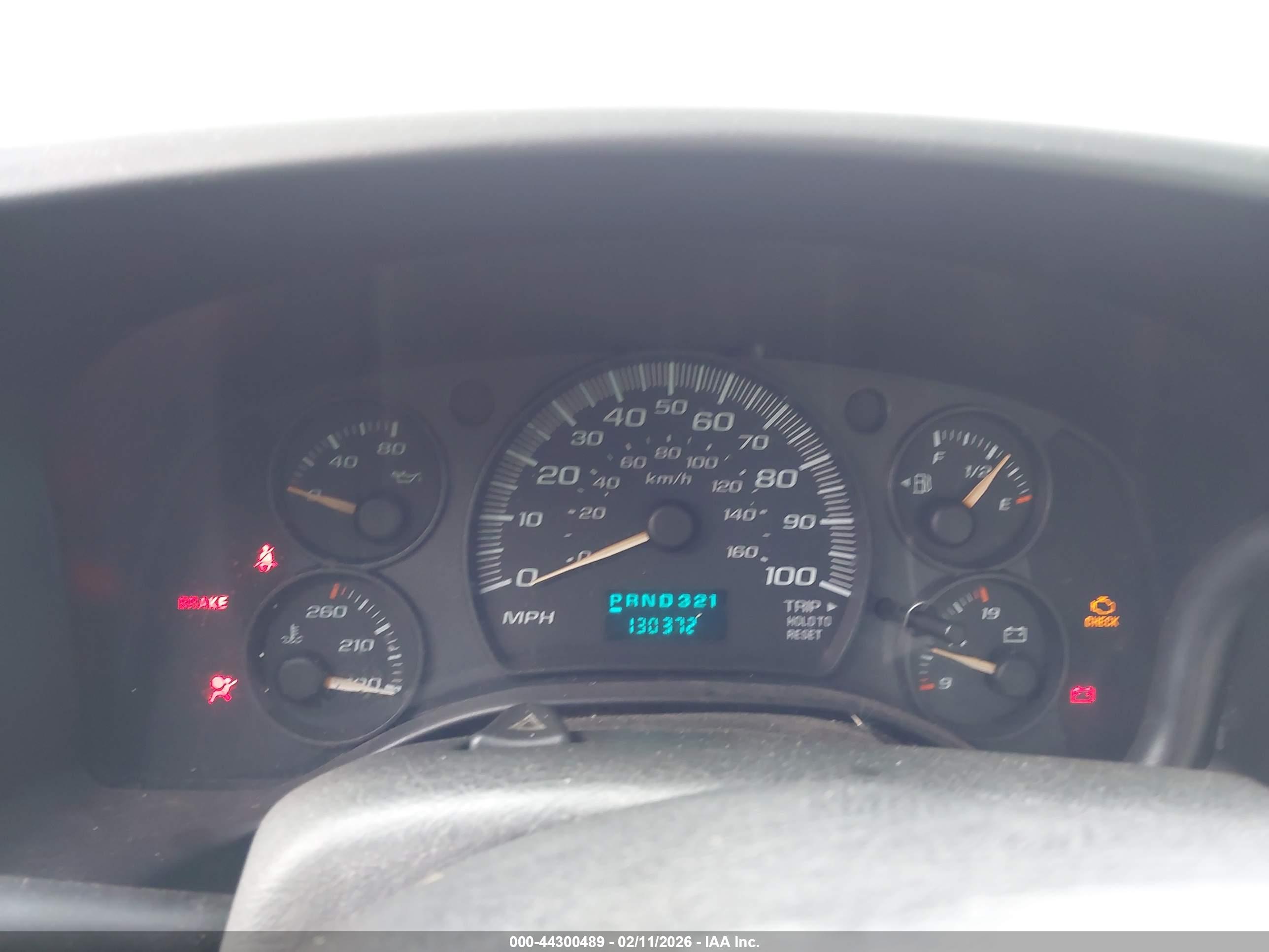 CHEVROLET EXPRESS image 7