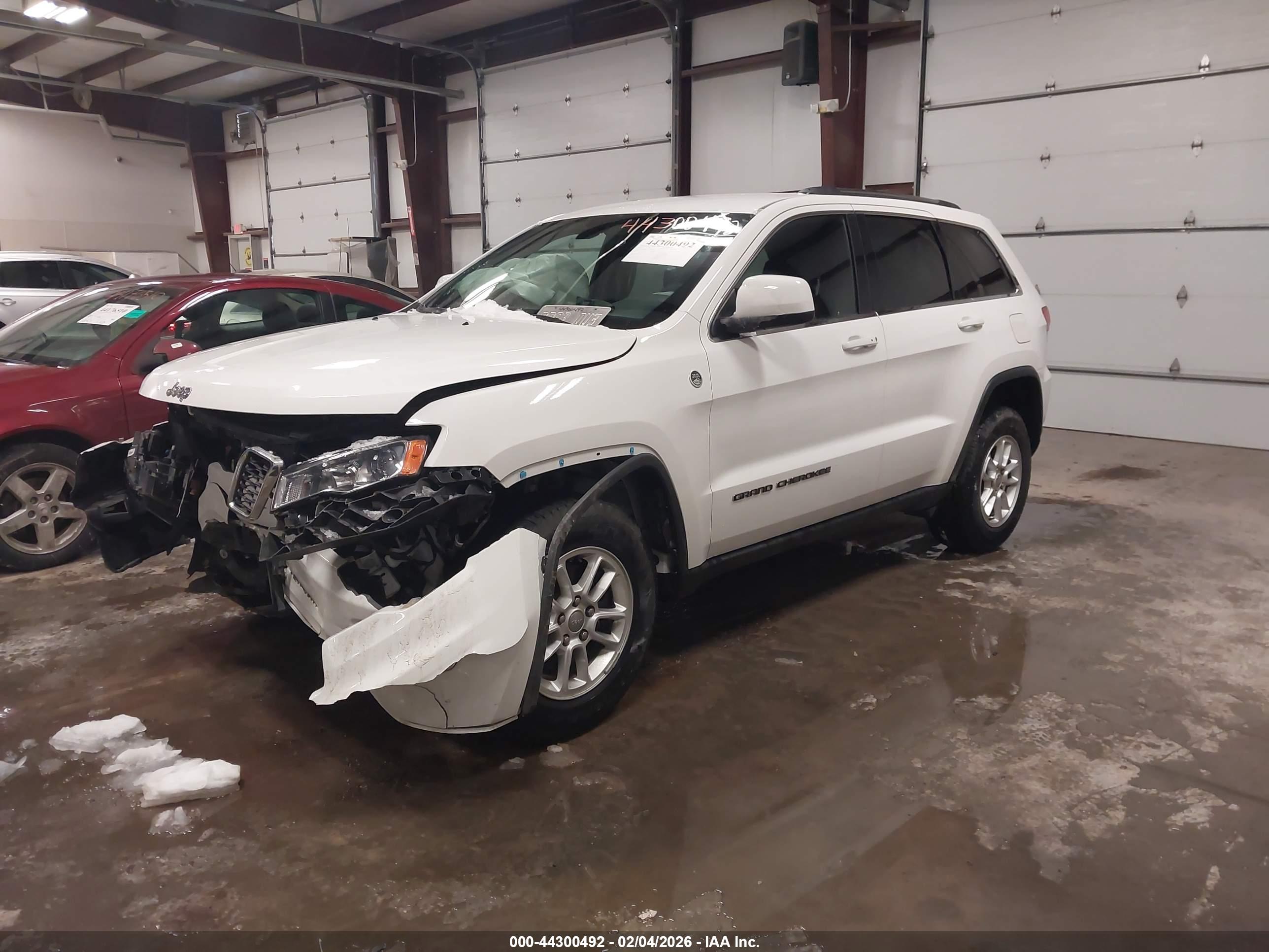 JEEP GRAND image 2