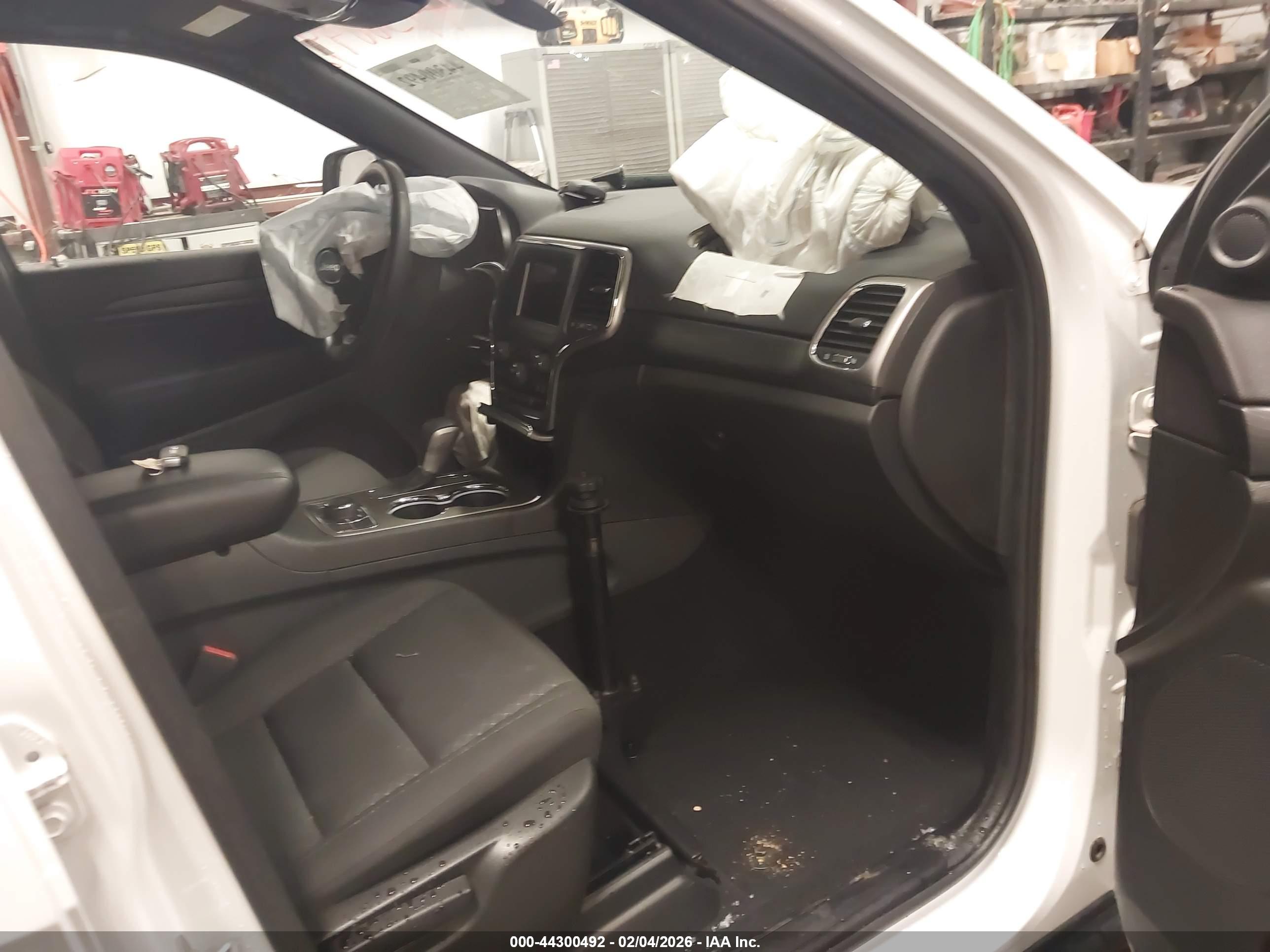 JEEP GRAND image 5
