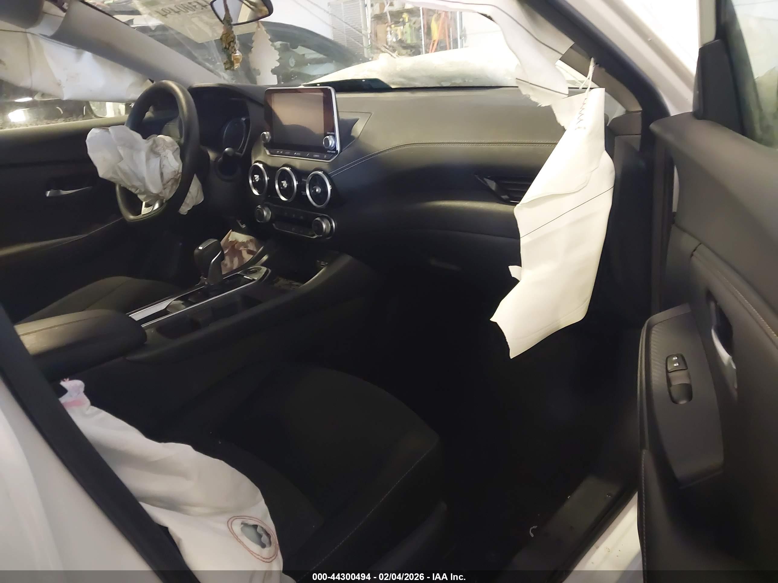 NISSAN SENTRA image 5