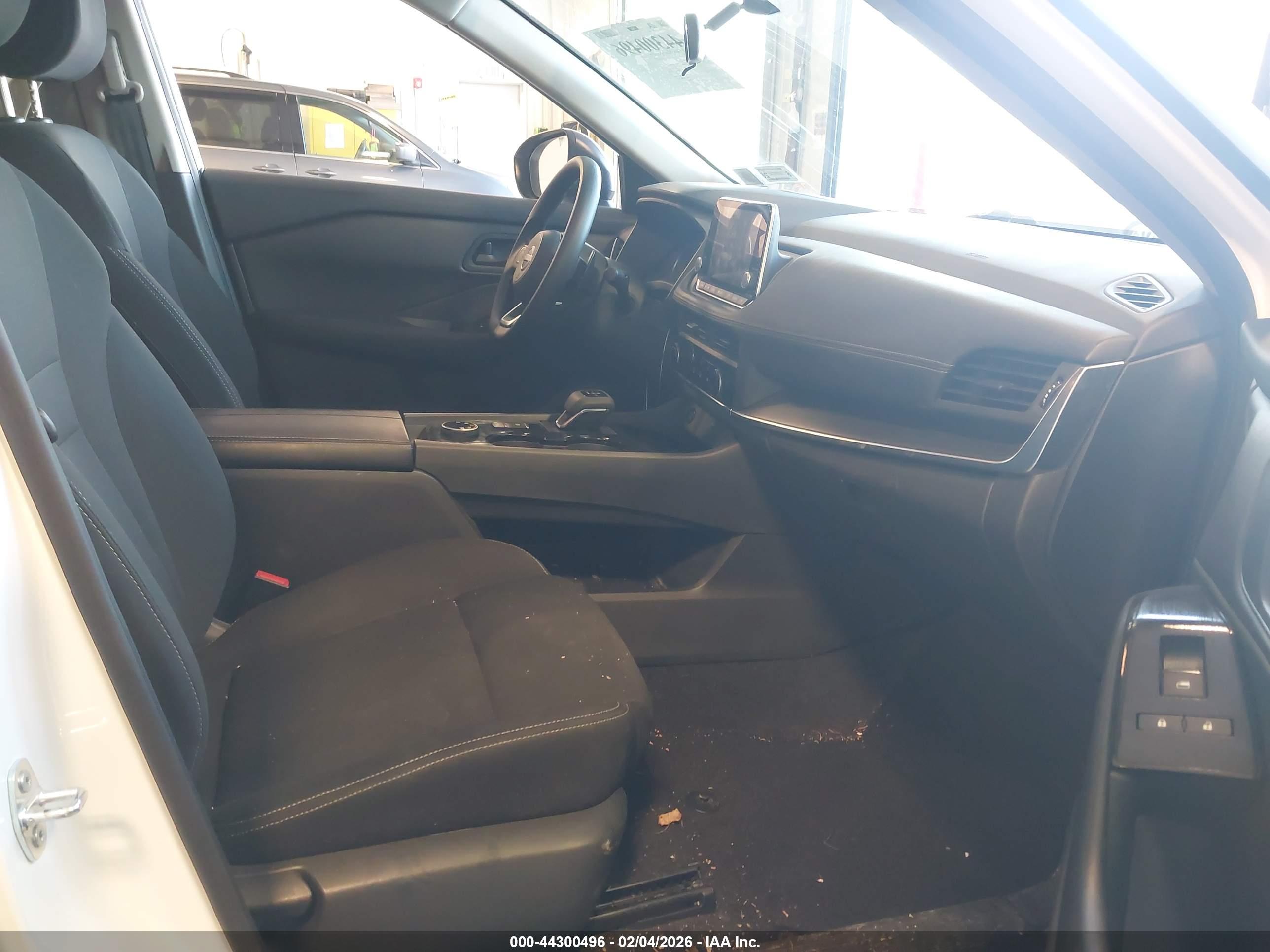 NISSAN ROGUE image 5