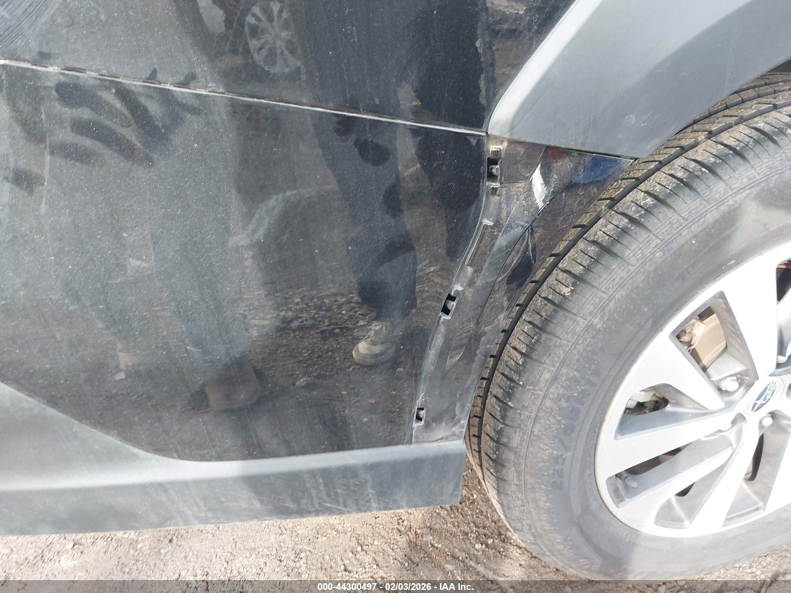 SUBARU OUTBACK image 6