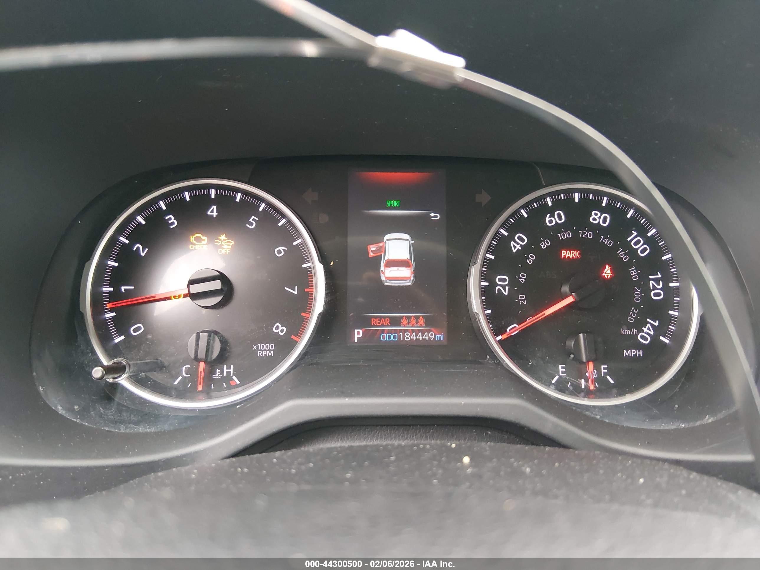 TOYOTA RAV4 image 7