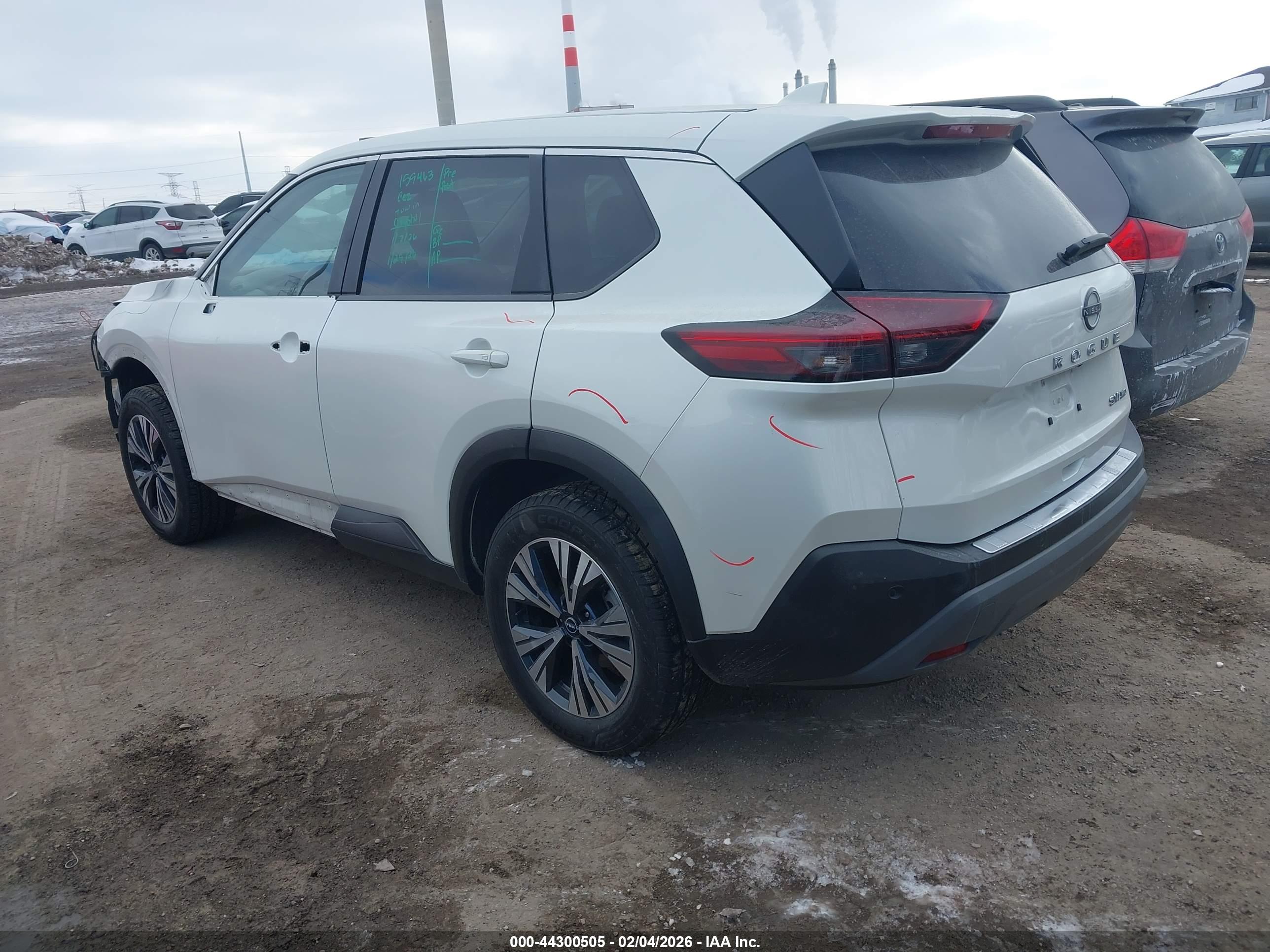 NISSAN ROGUE image 3