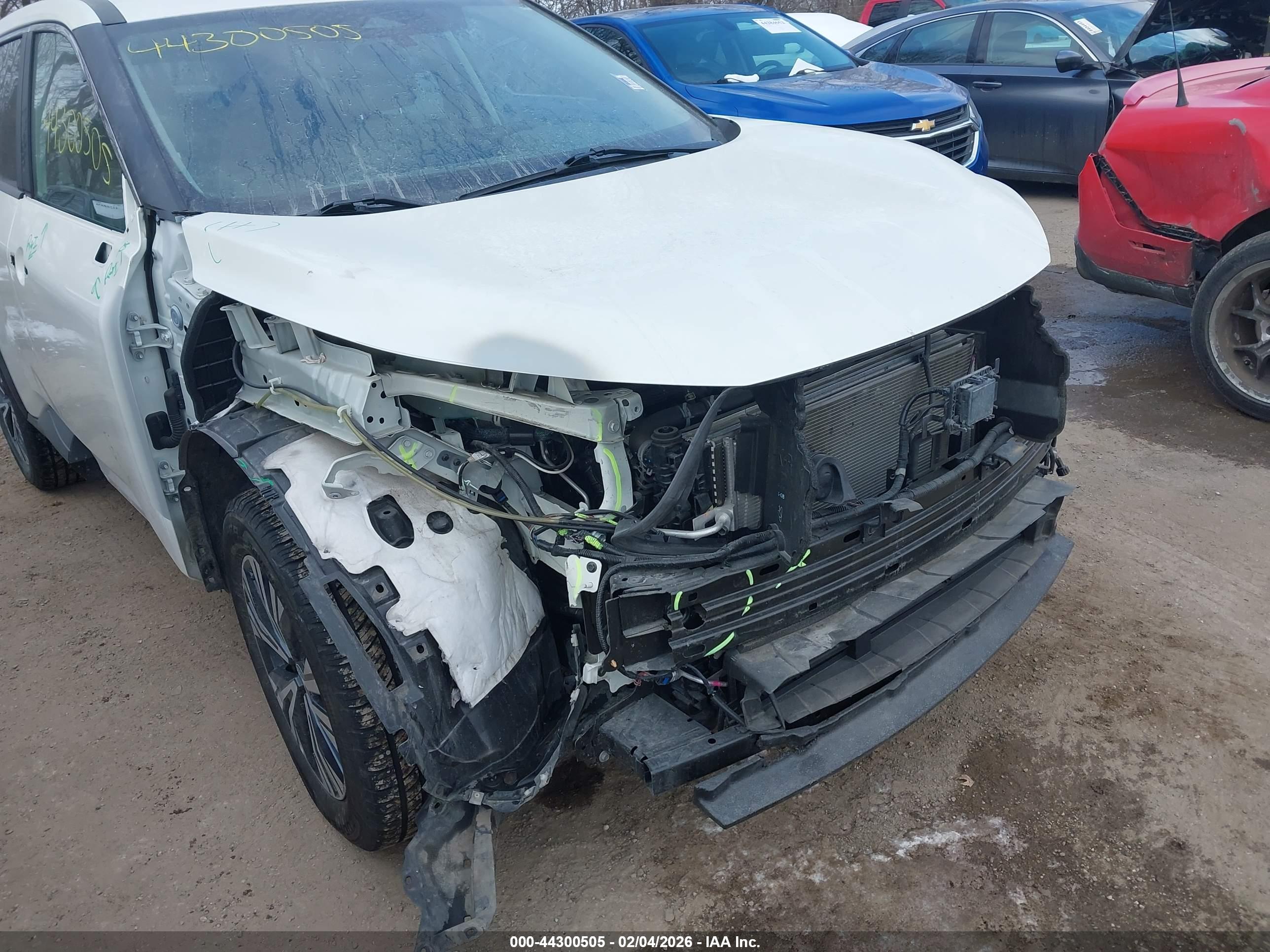 NISSAN ROGUE image 6