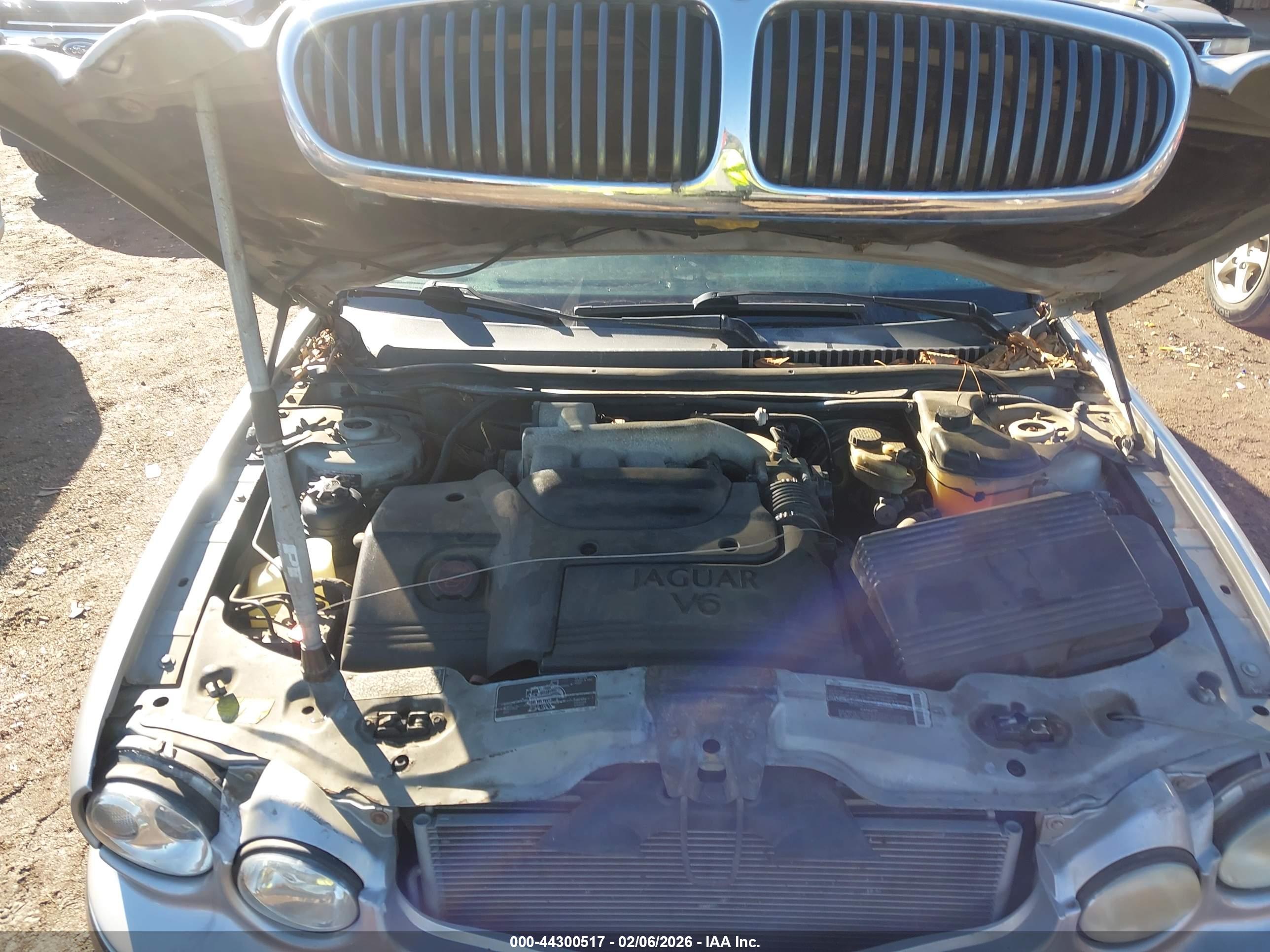 JAGUAR X-TYPE image 10