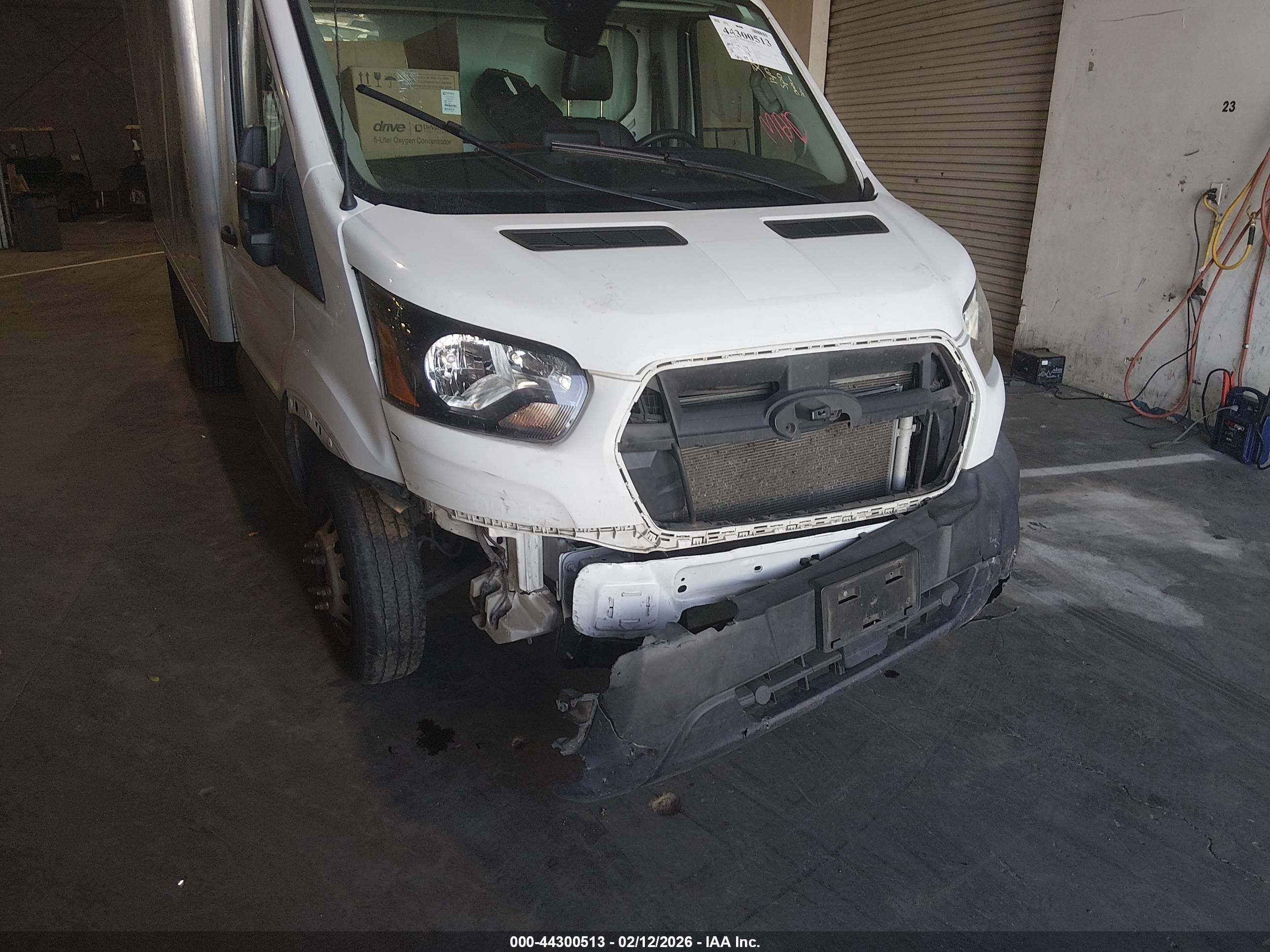 FORD TRANSIT-350 image 6