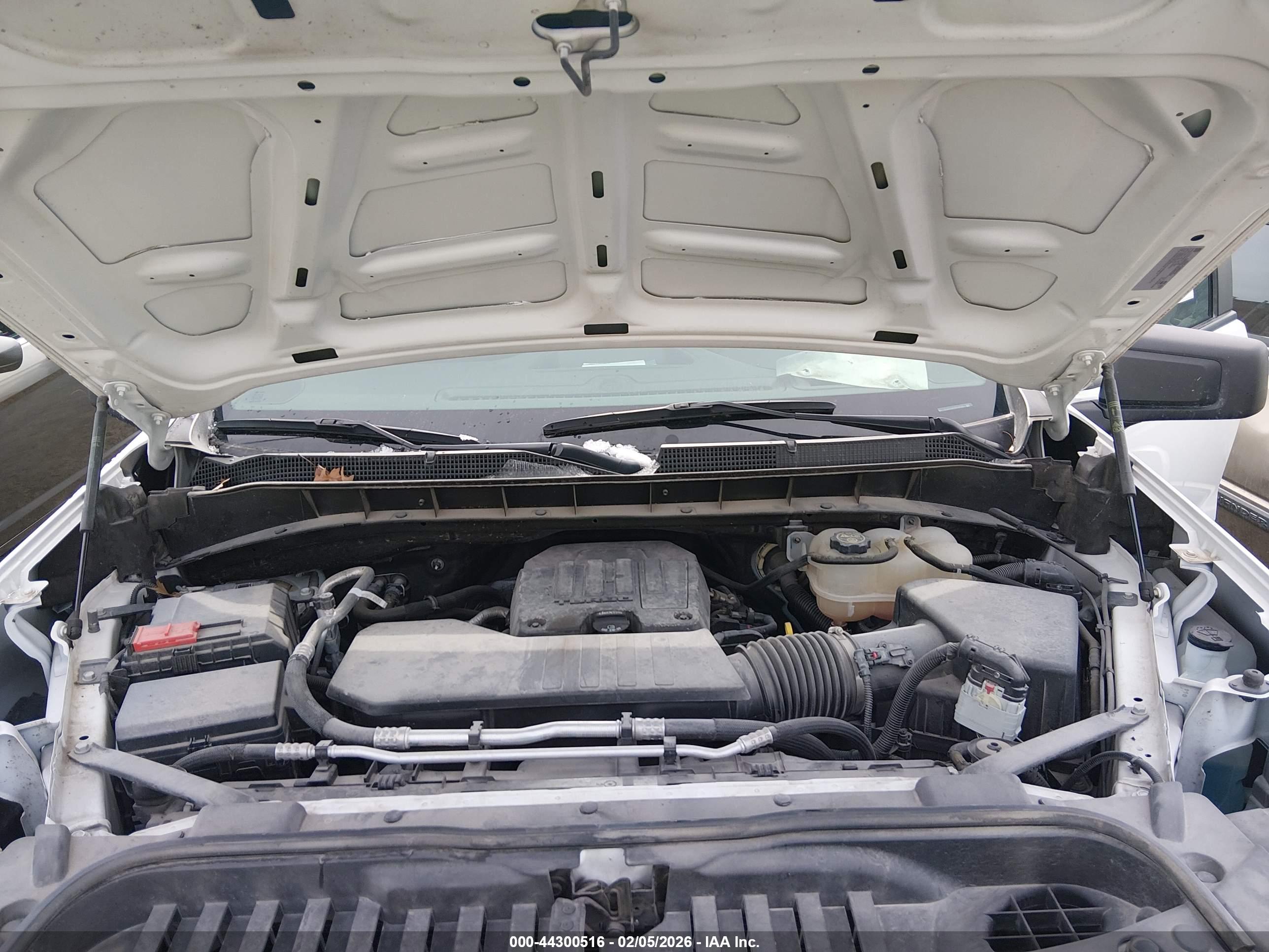 CHEVROLET SILVERADO image 10