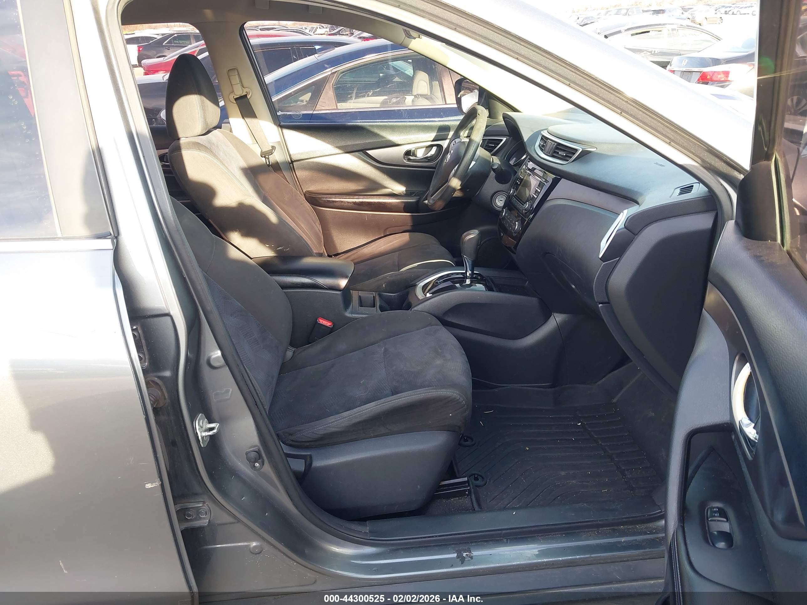 NISSAN ROGUE image 5