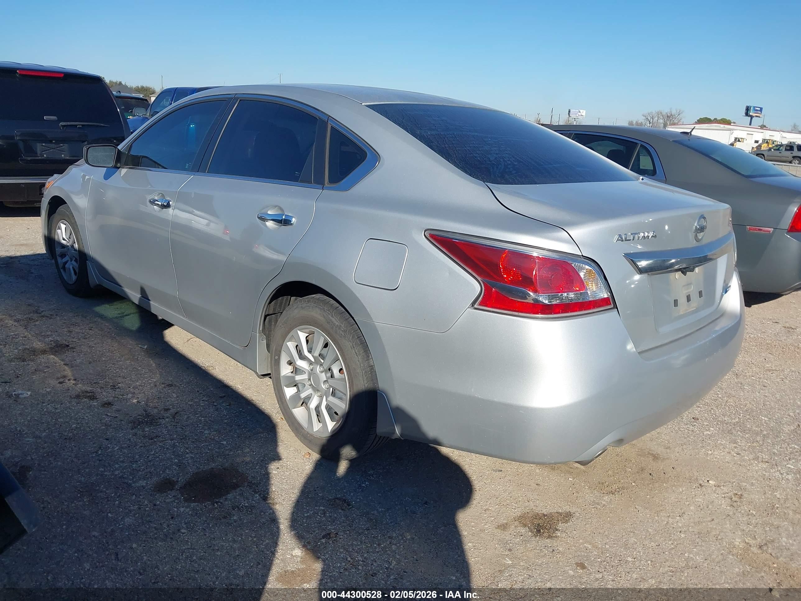 NISSAN ALTIMA image 3