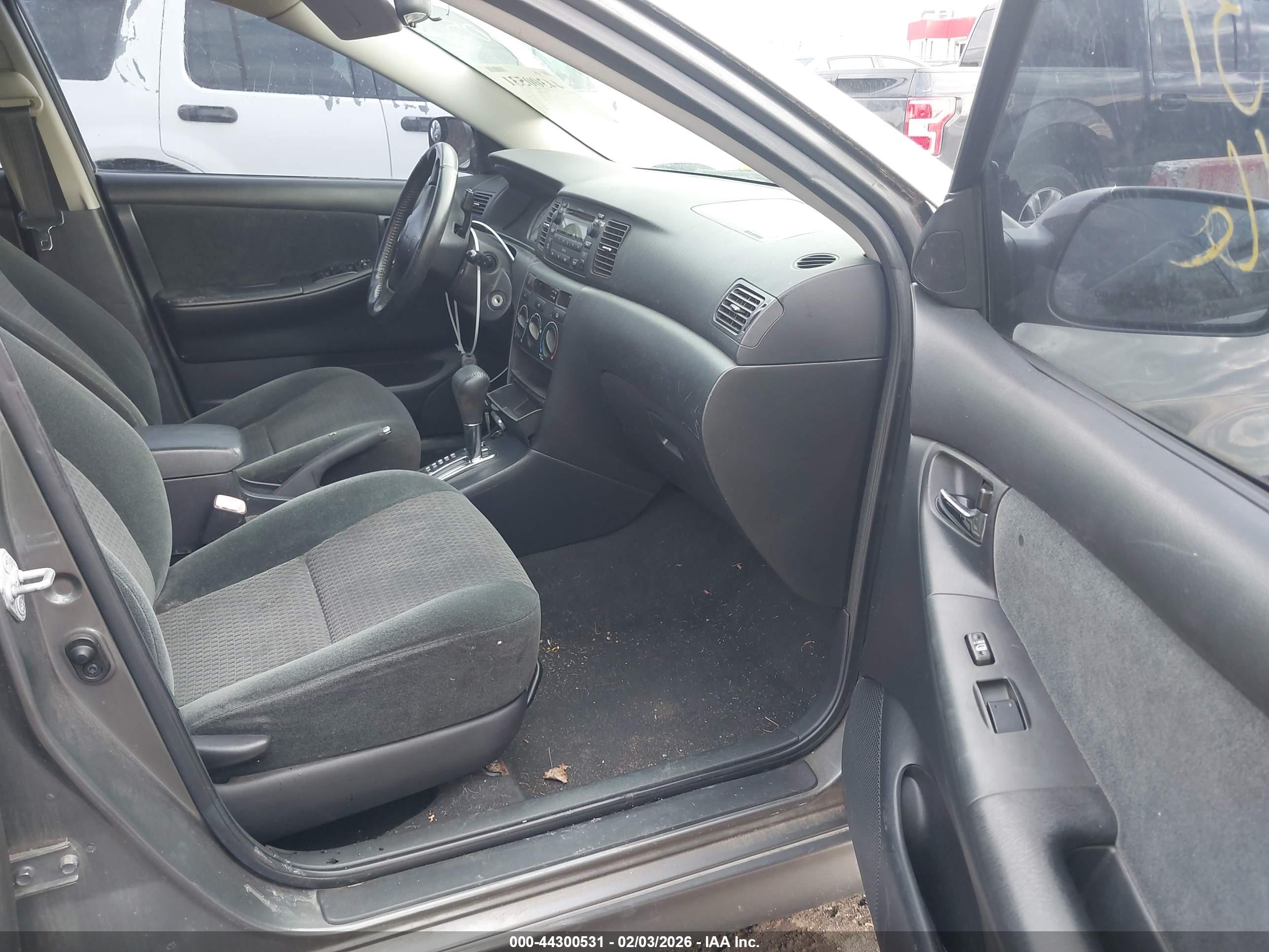 TOYOTA COROLLA image 5