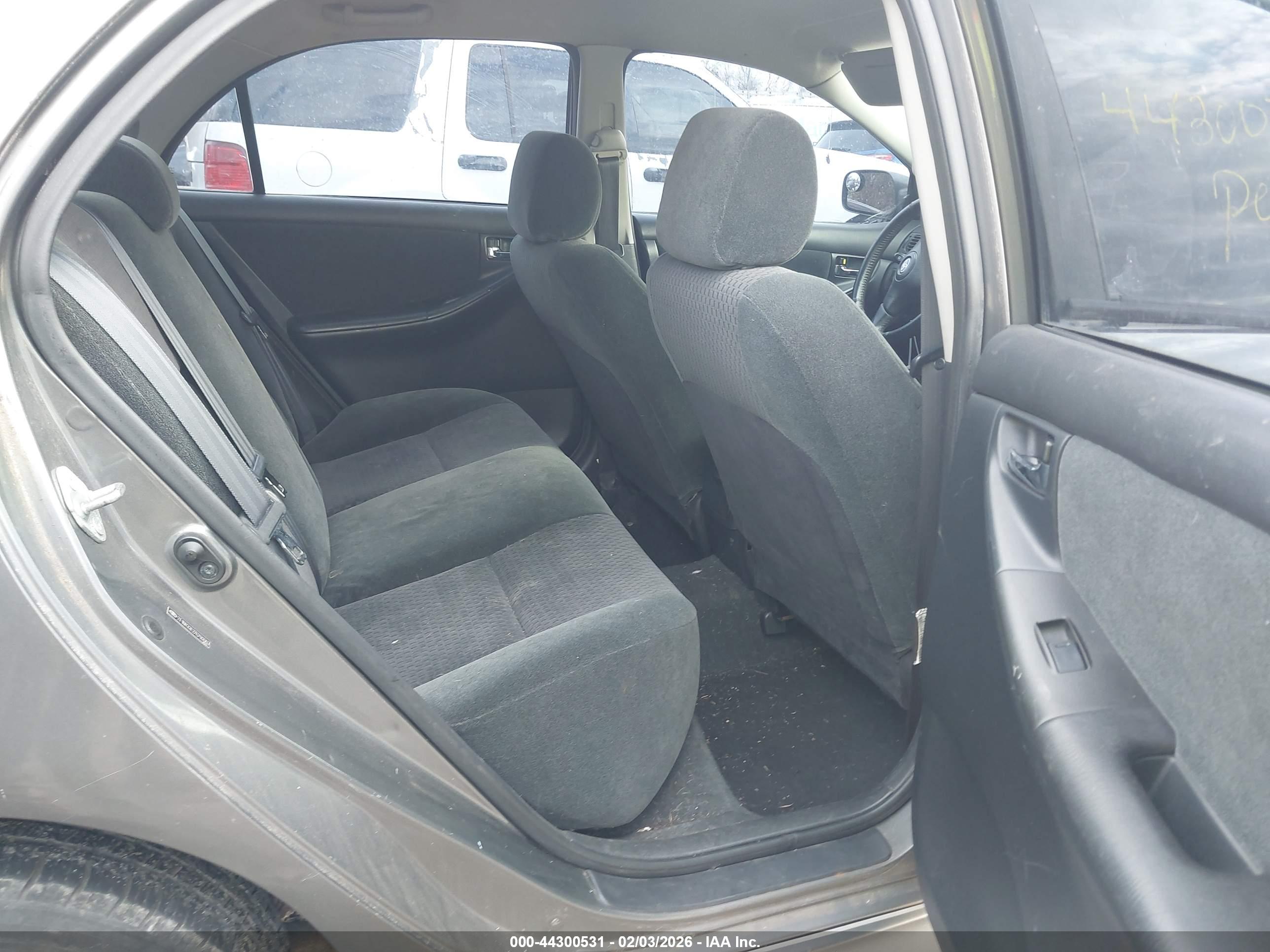 TOYOTA COROLLA image 8