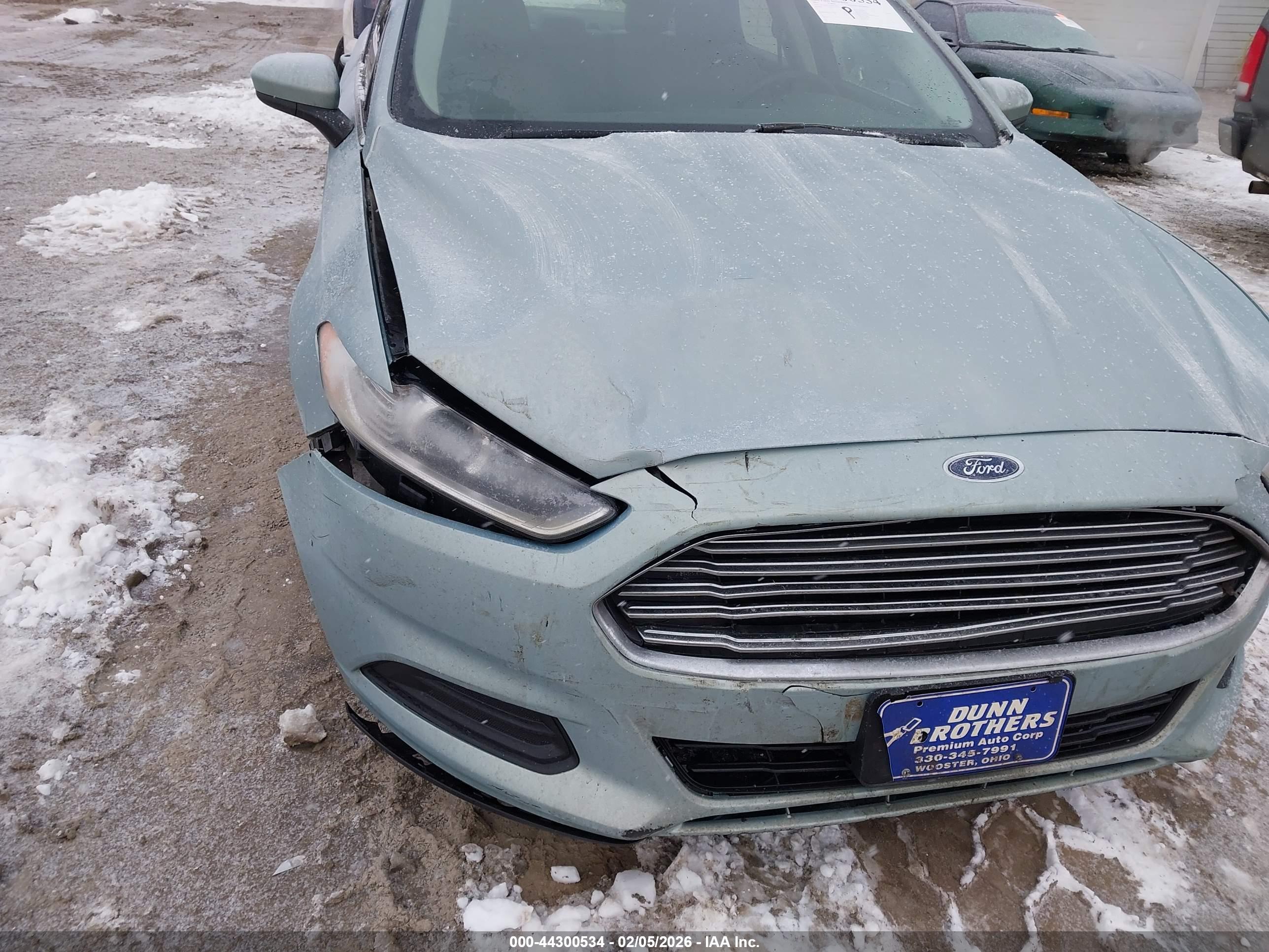 FORD FUSION image 6