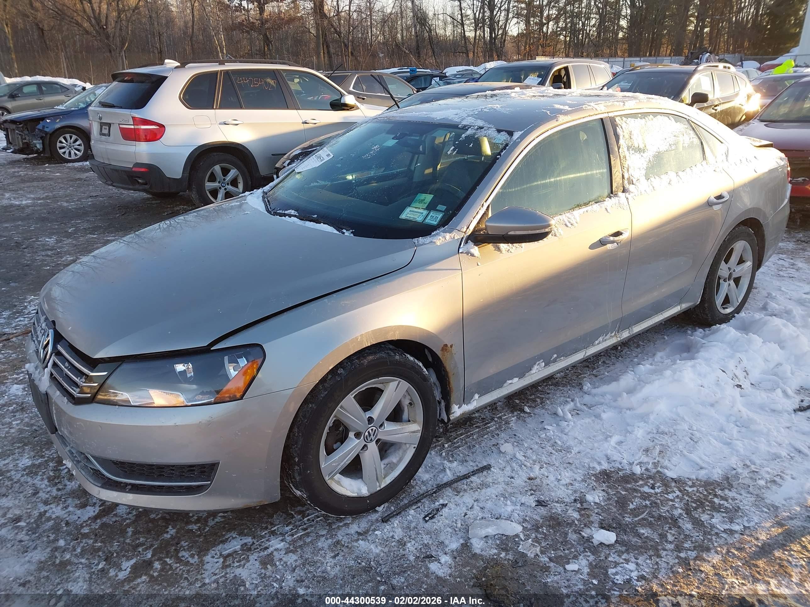 VOLKSWAGEN PASSAT image 2