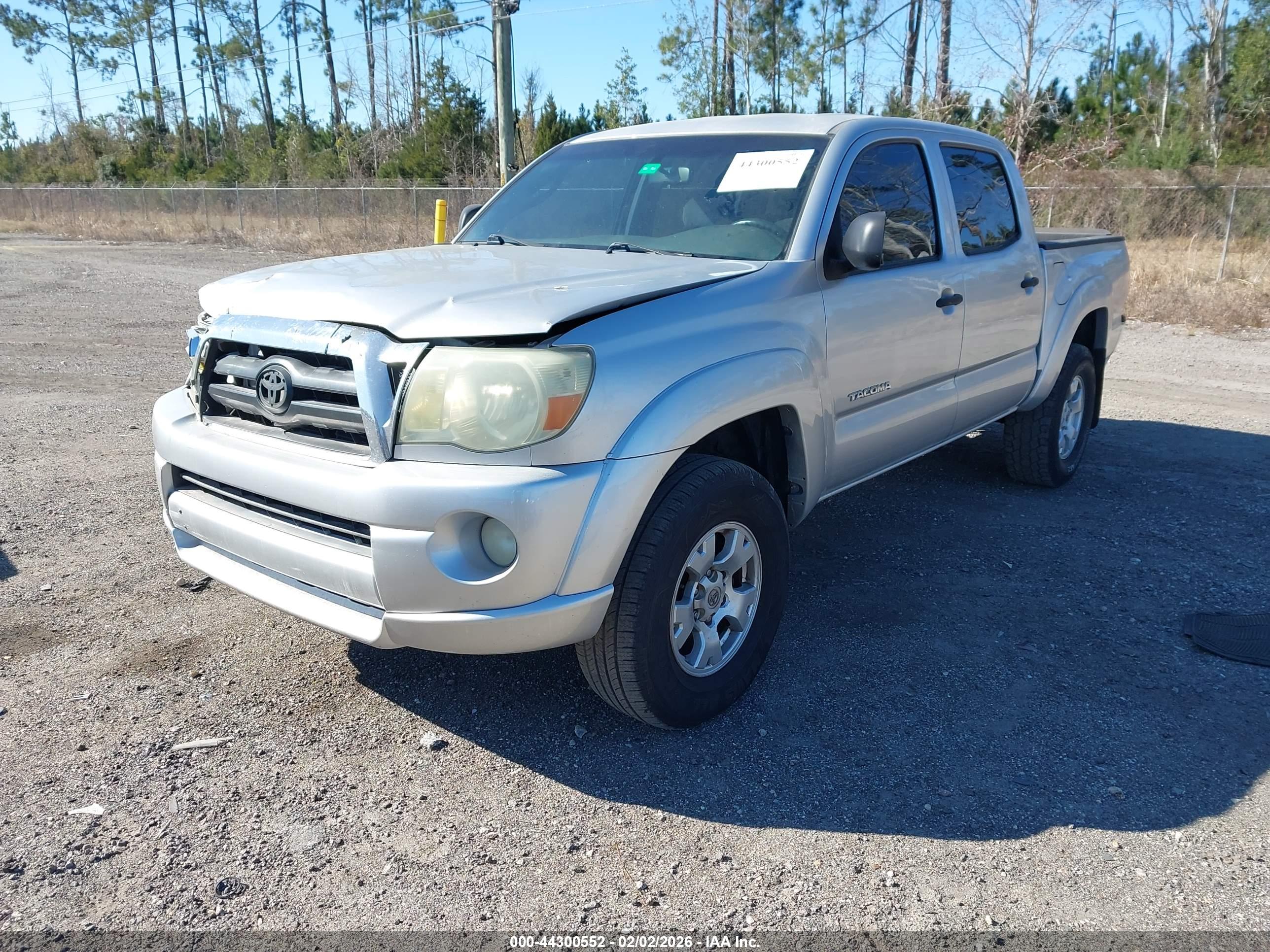 TOYOTA TACOMA image 2