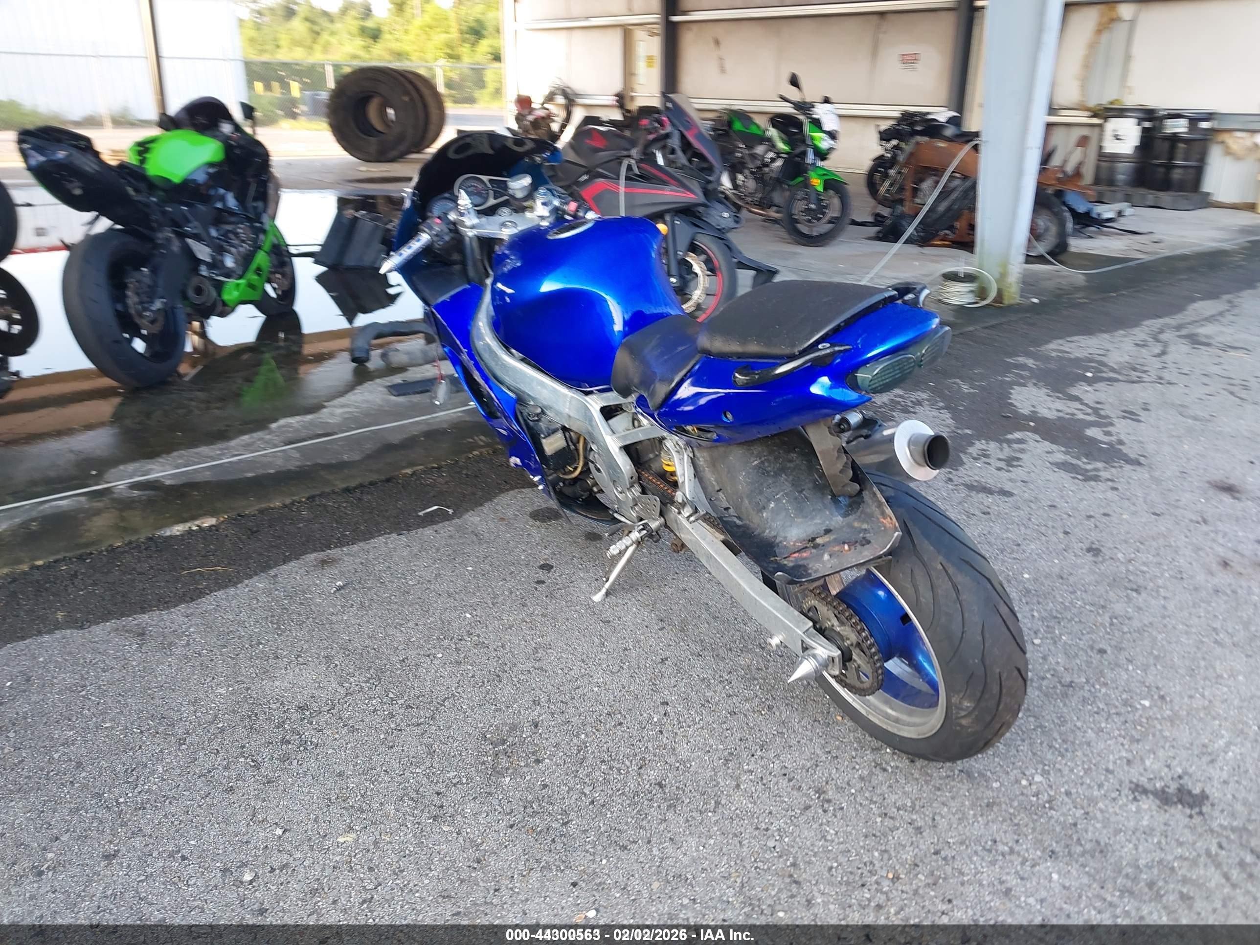 KAWASAKI ZX900 image 3