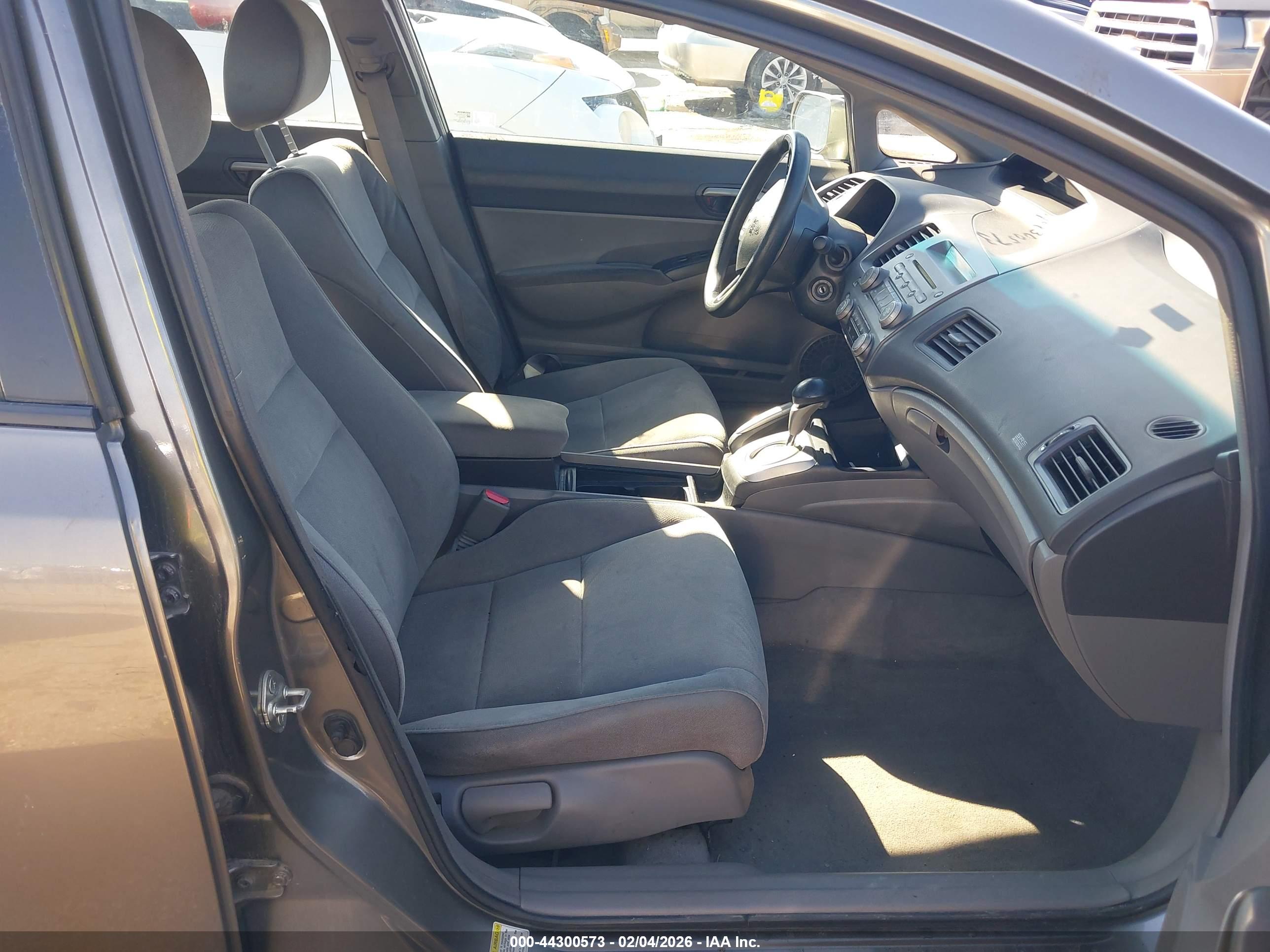 HONDA CIVIC image 5