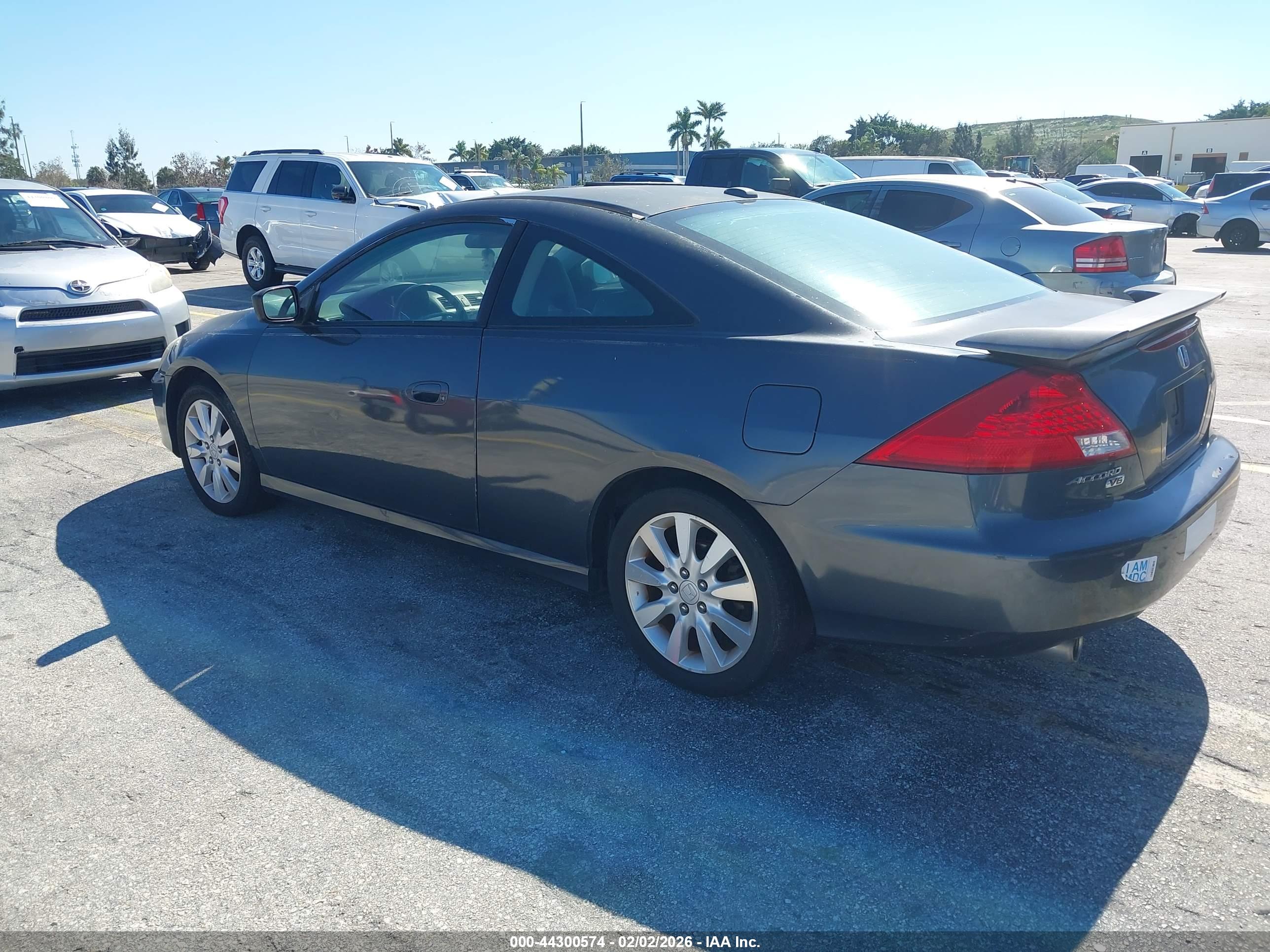 HONDA ACCORD image 3
