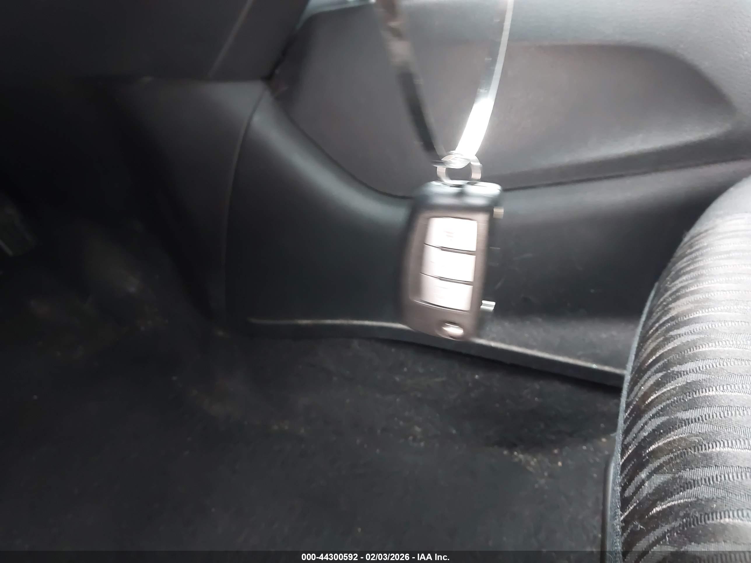 NISSAN ROGUE image 11