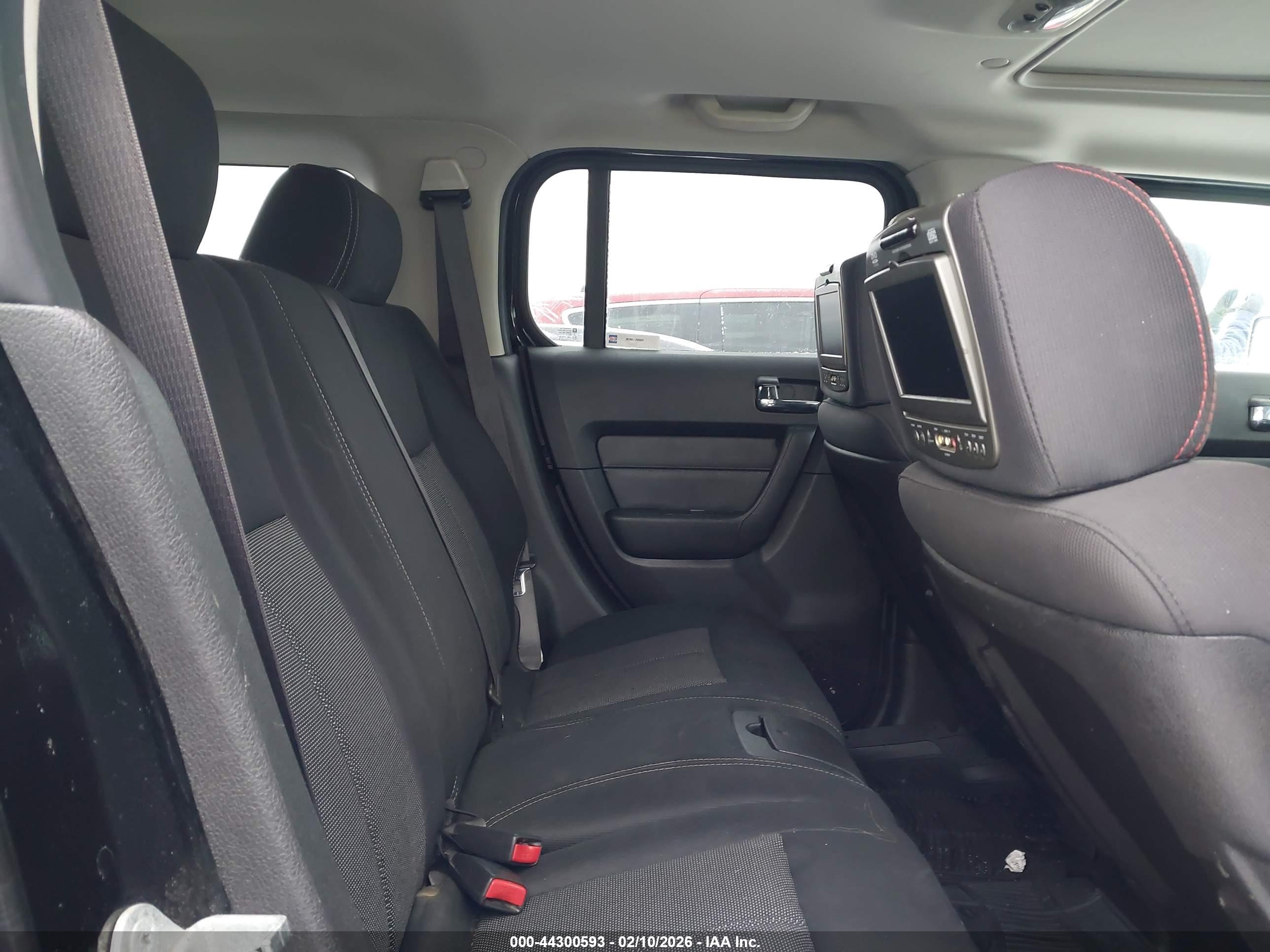 HUMMER H3 image 8