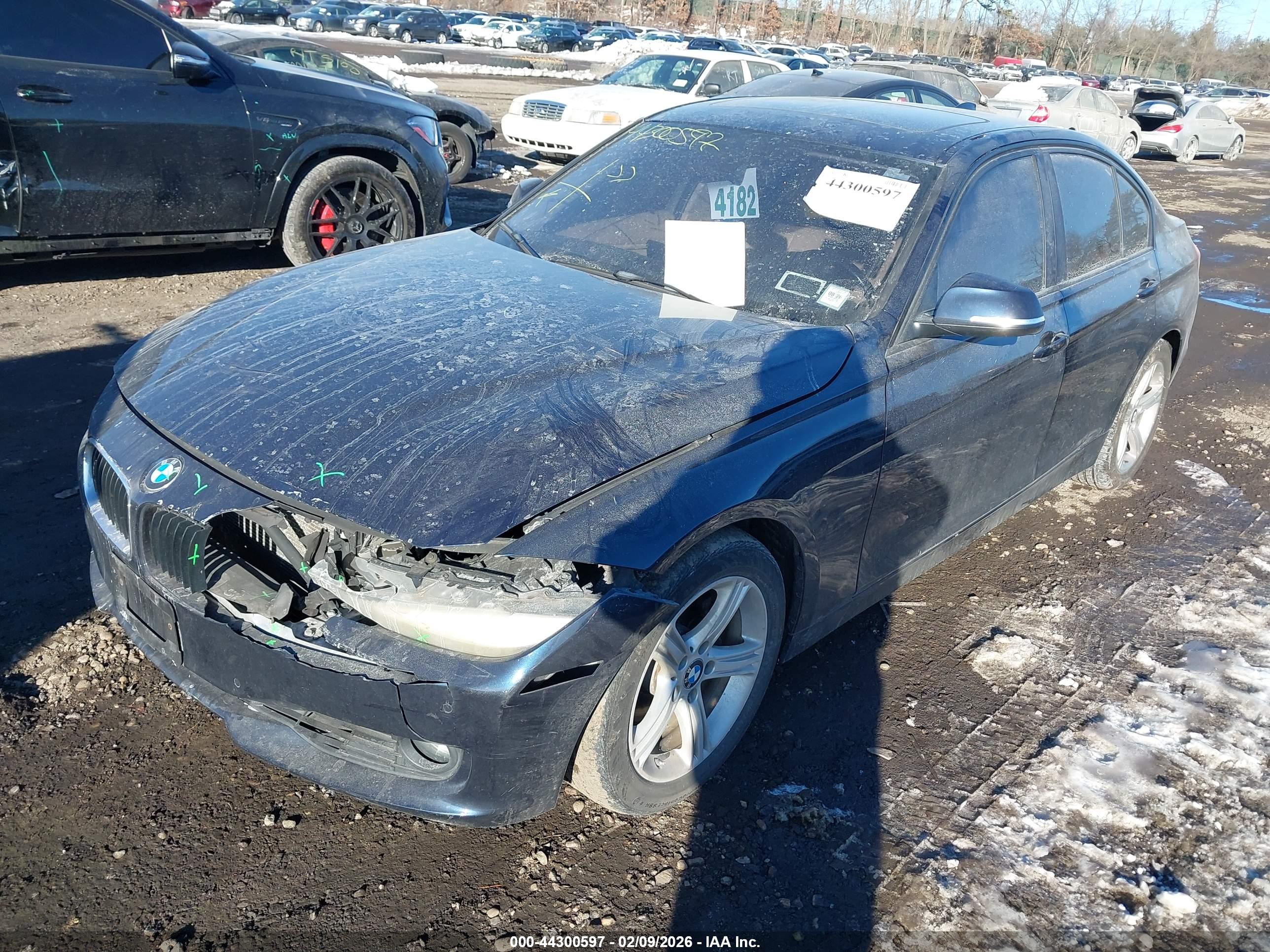 BMW 328I image 2