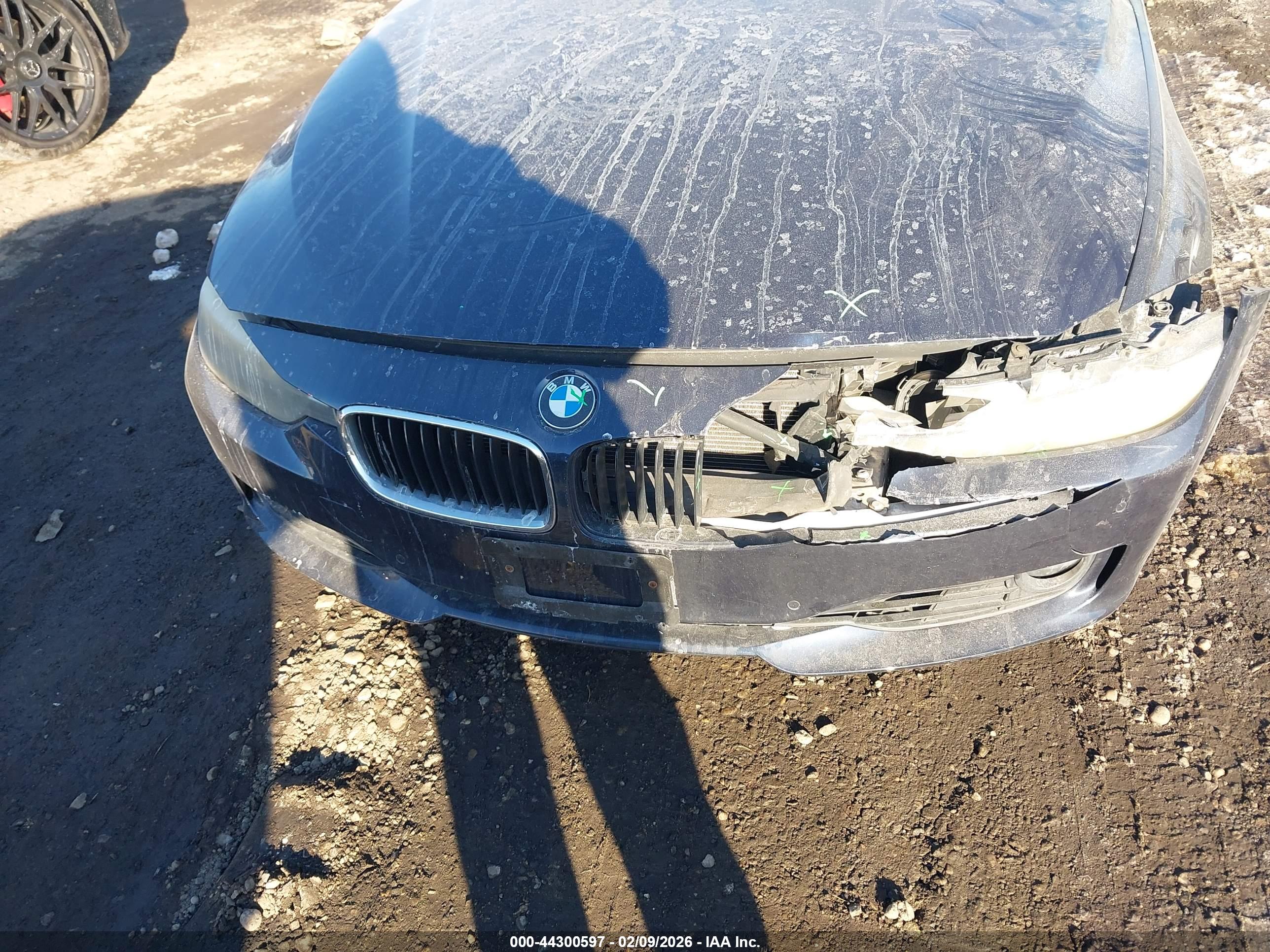 BMW 328I image 6