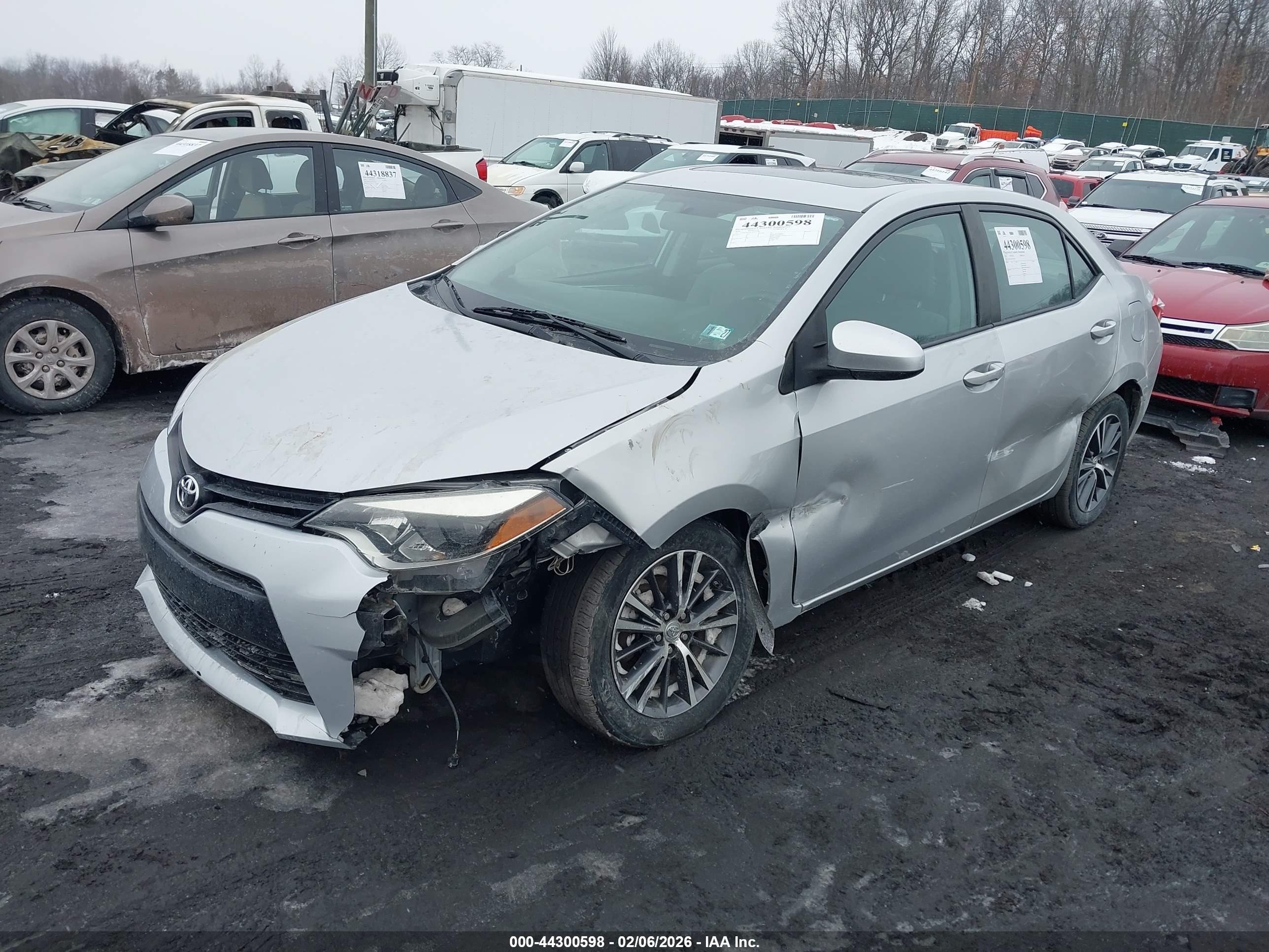 TOYOTA COROLLA image 2