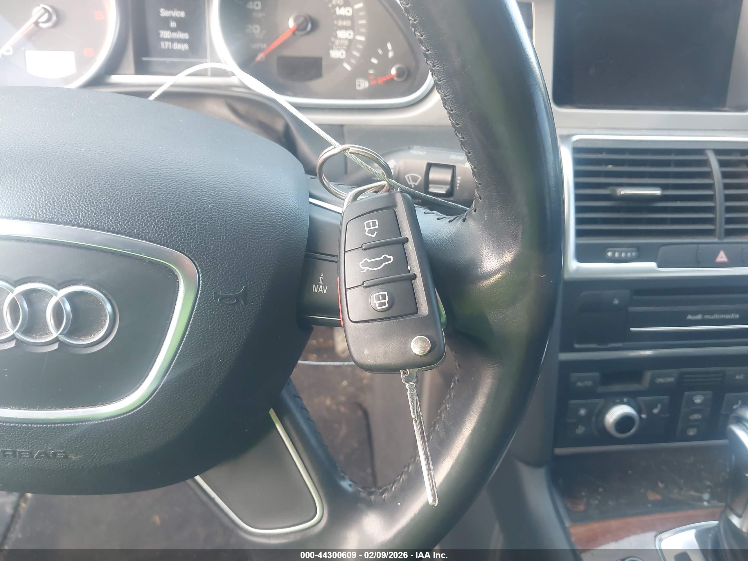 AUDI Q7 image 11