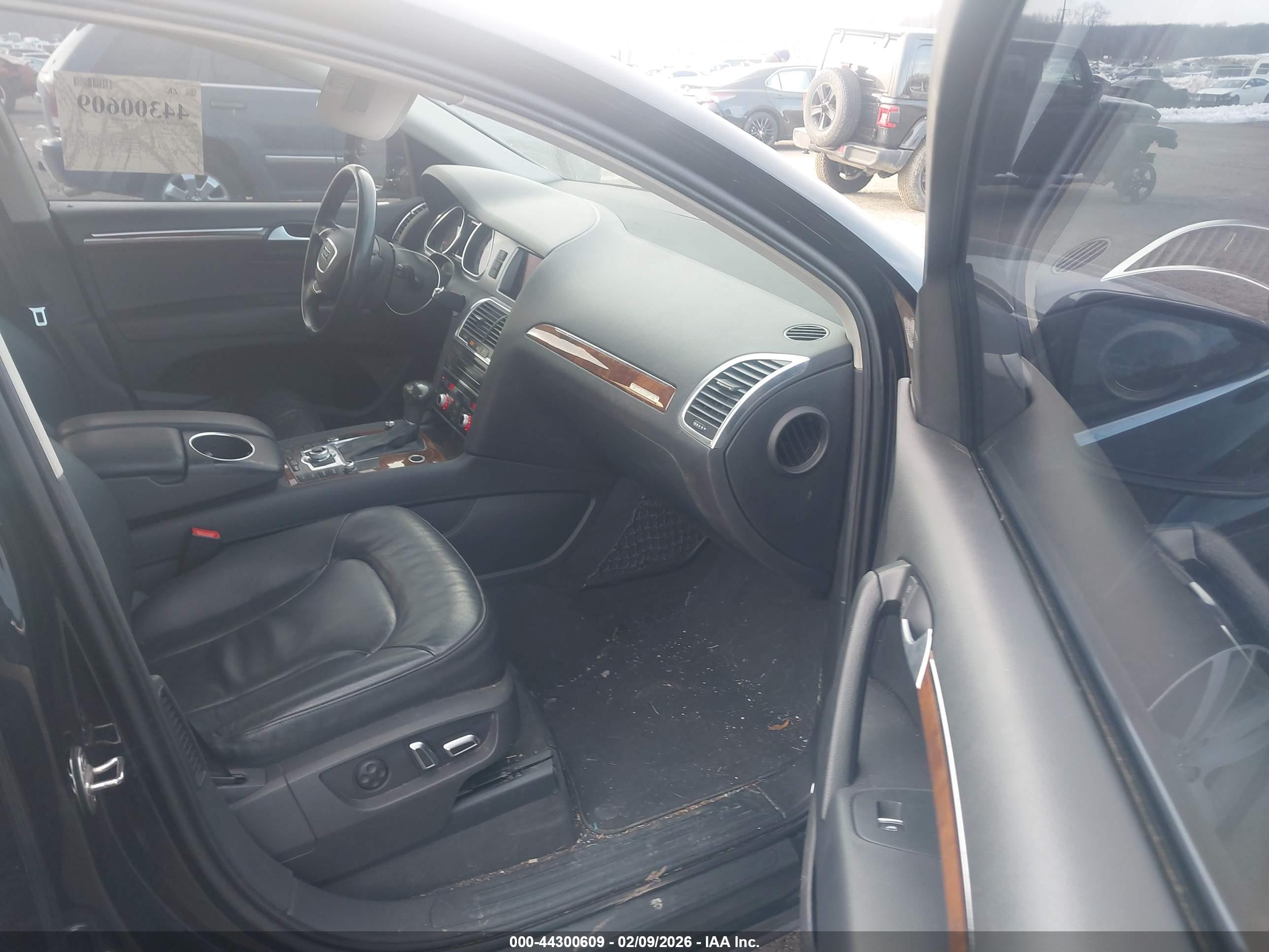 AUDI Q7 image 5