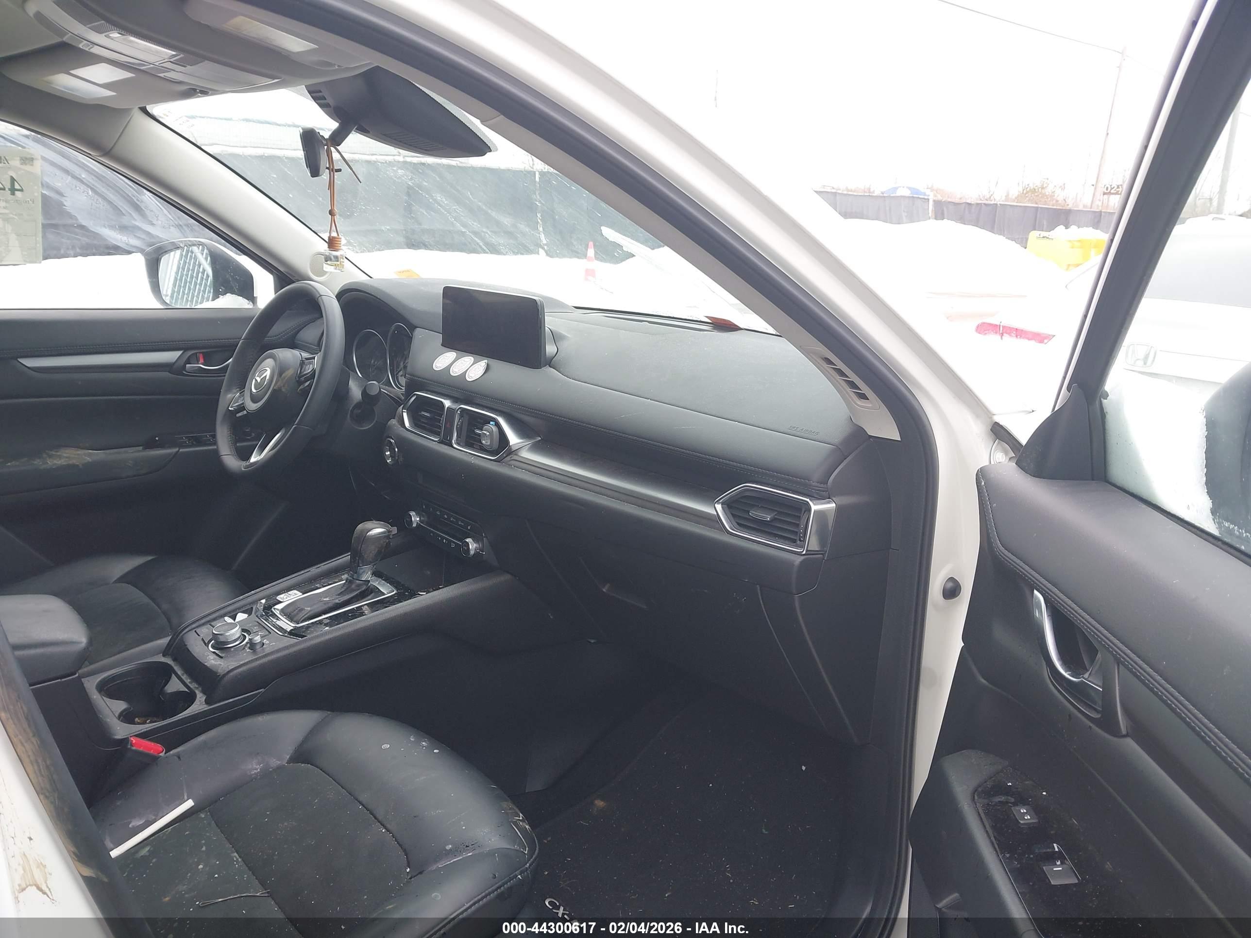 MAZDA CX-5 image 5