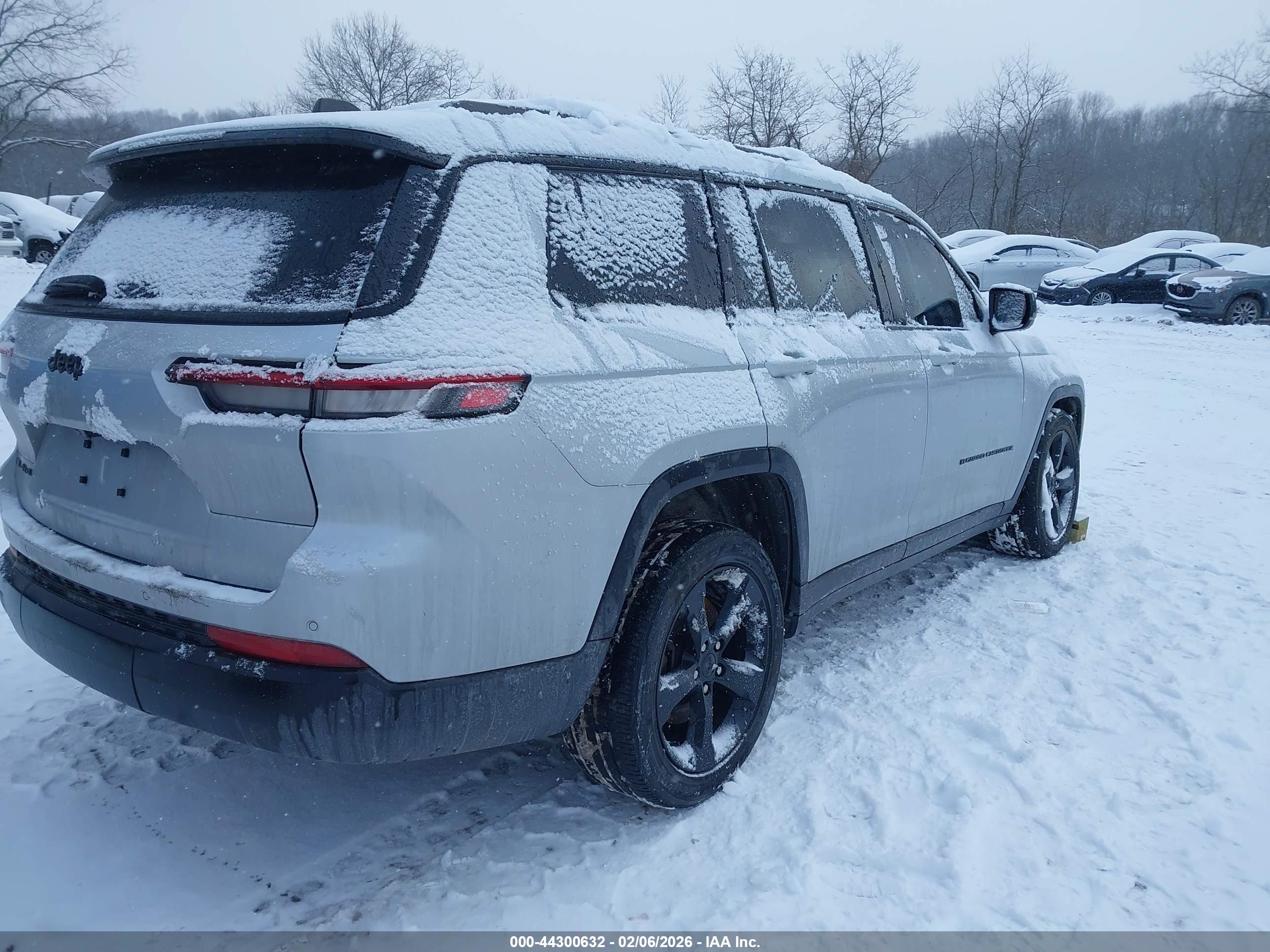 JEEP GRAND image 4
