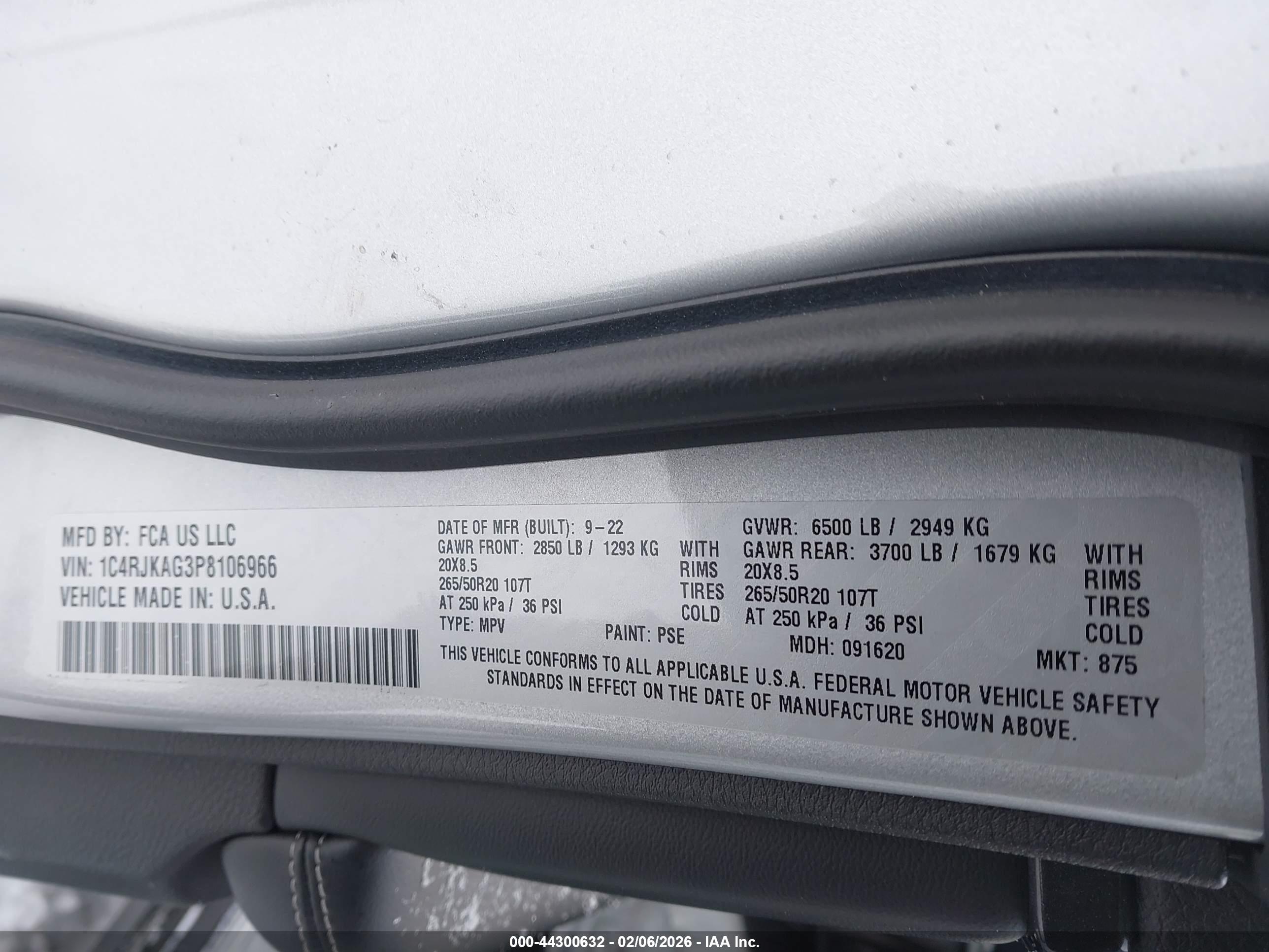 JEEP GRAND image 9