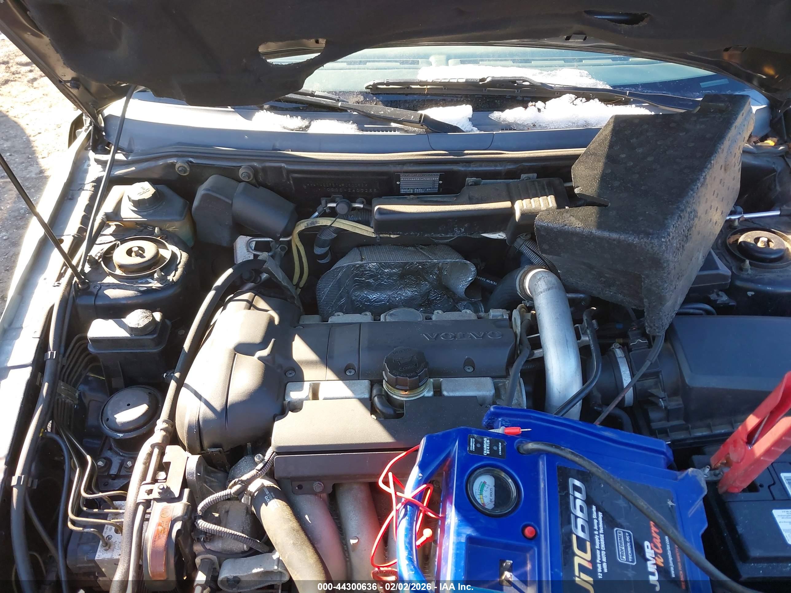 VOLVO S40 image 10