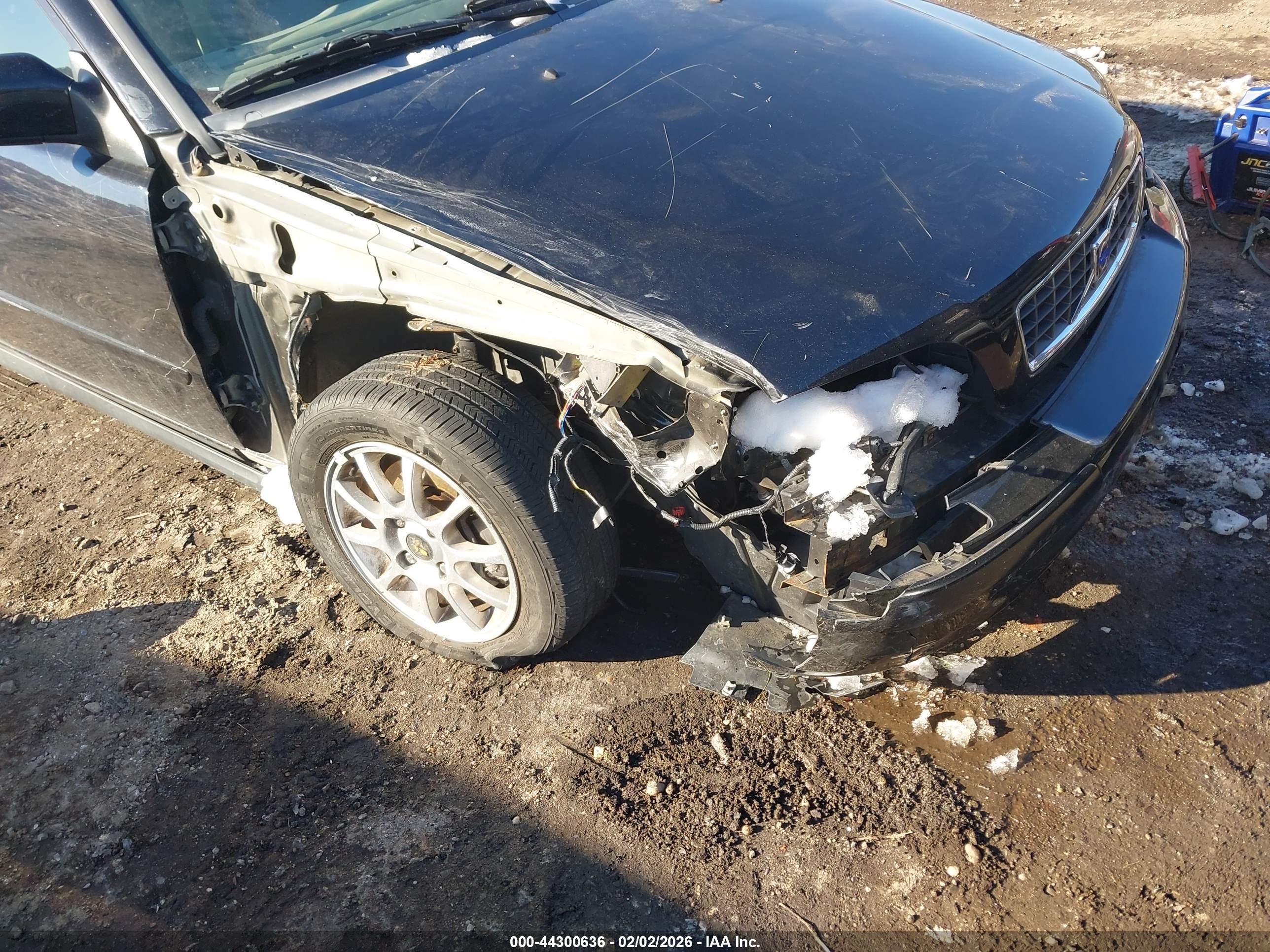 VOLVO S40 image 6