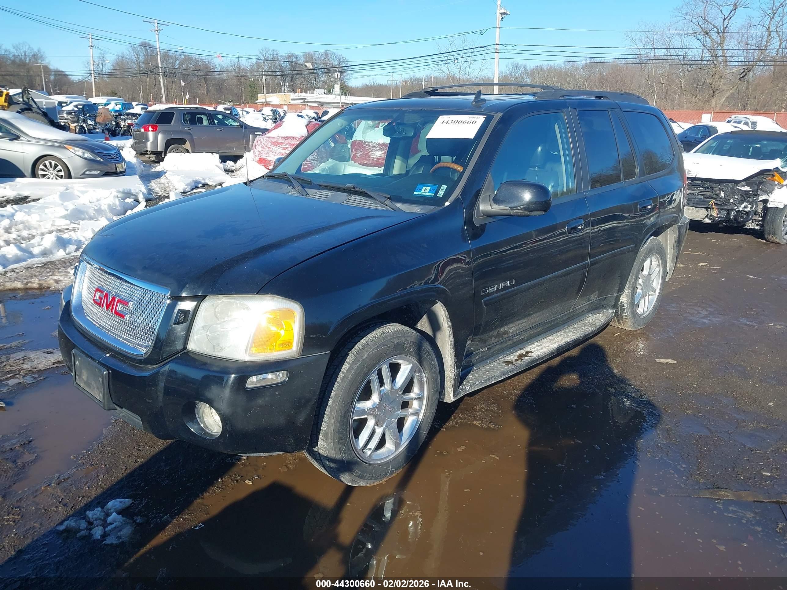 GMC ENVOY image 6