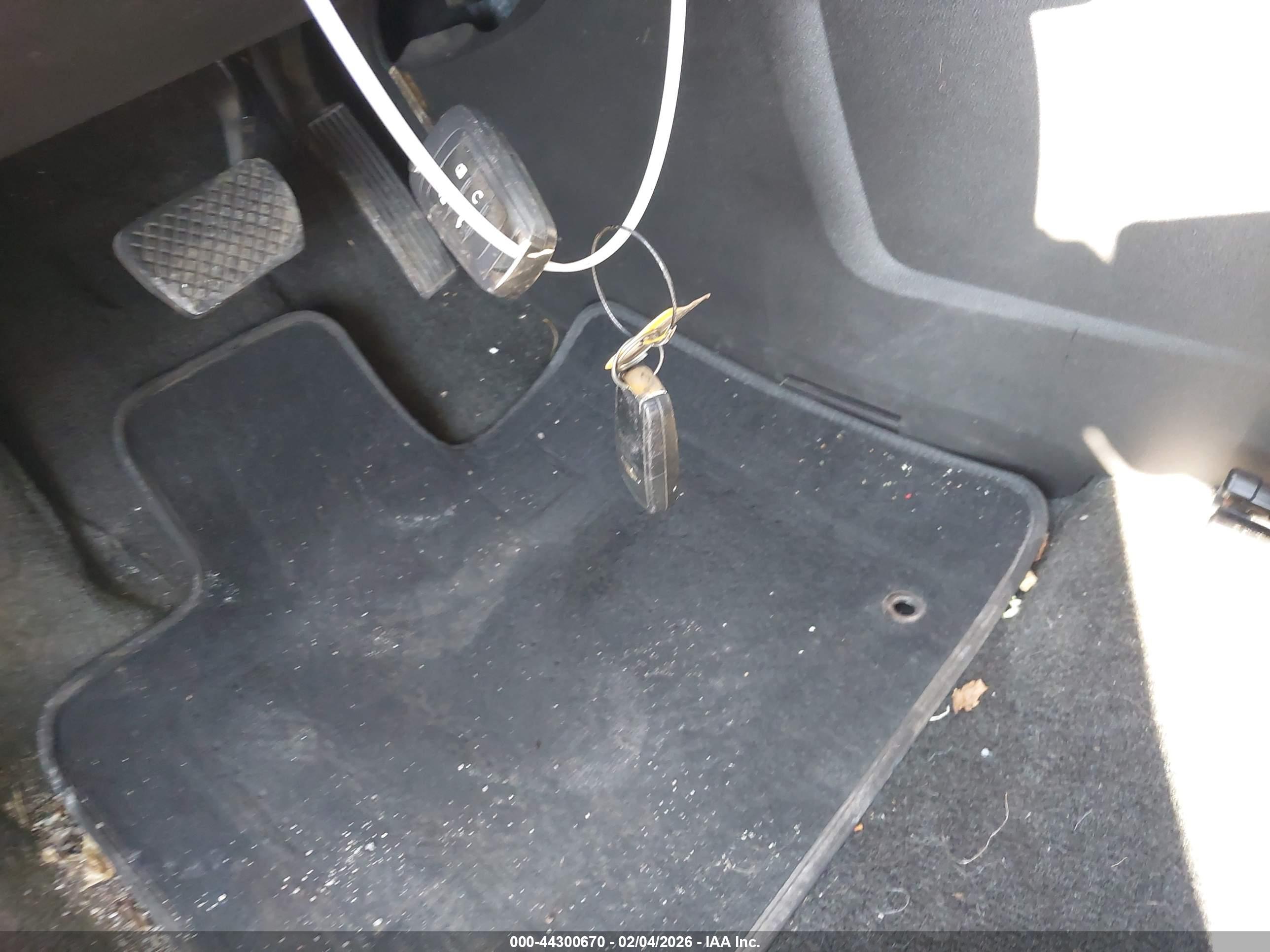 CHEVROLET EQUINOX image 11