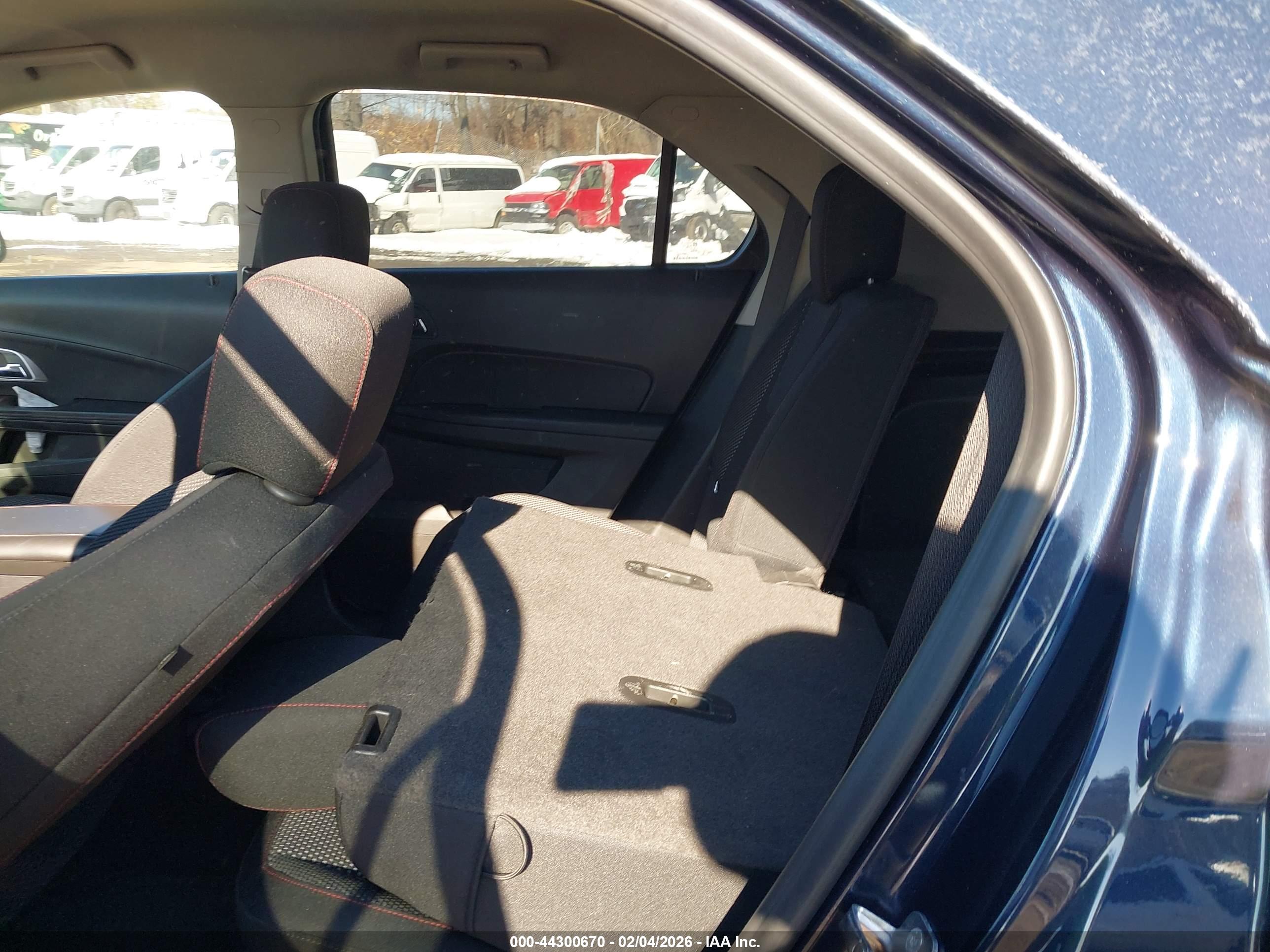 CHEVROLET EQUINOX image 8