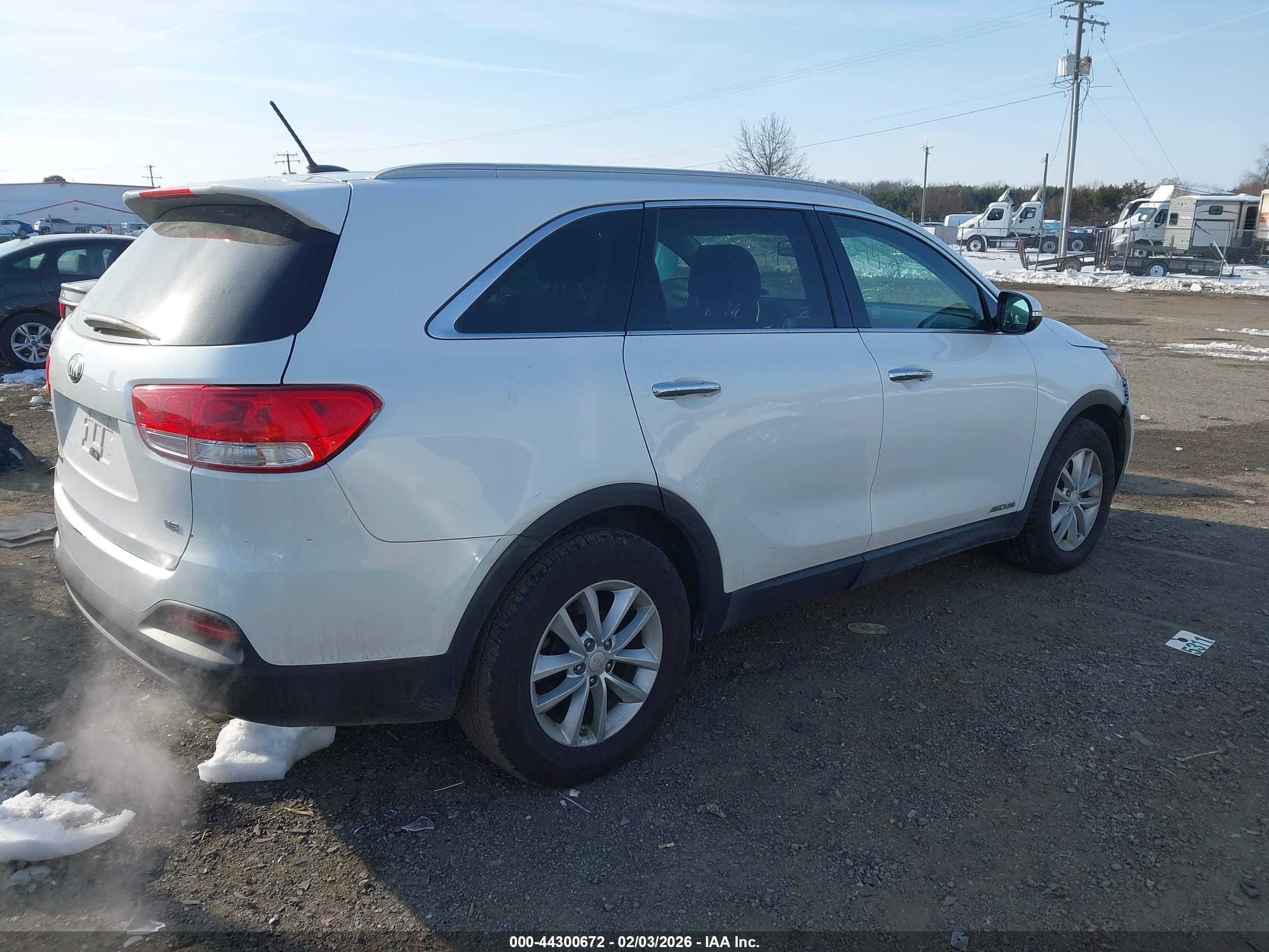 KIA SORENTO image 4