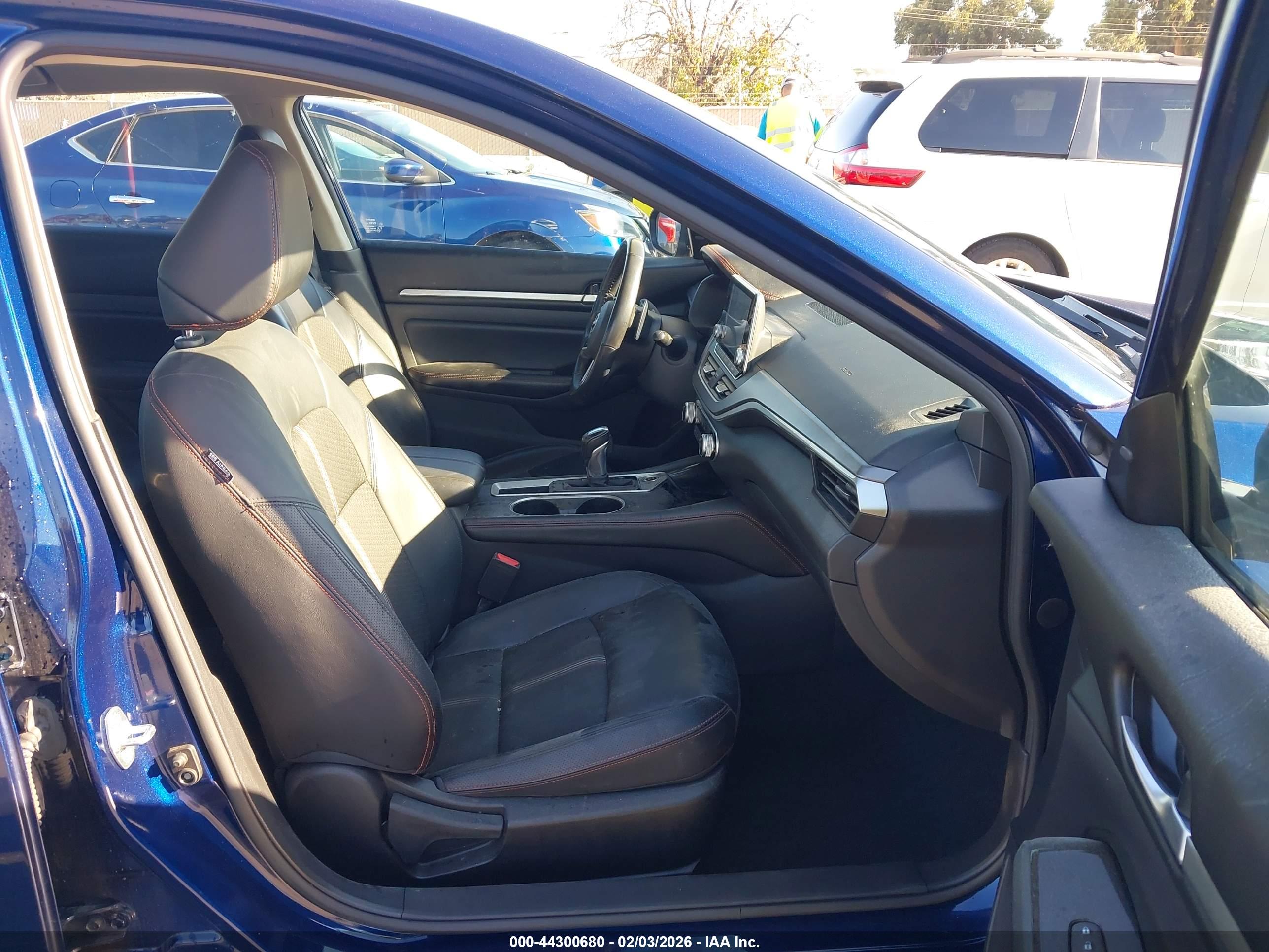 NISSAN ALTIMA image 5