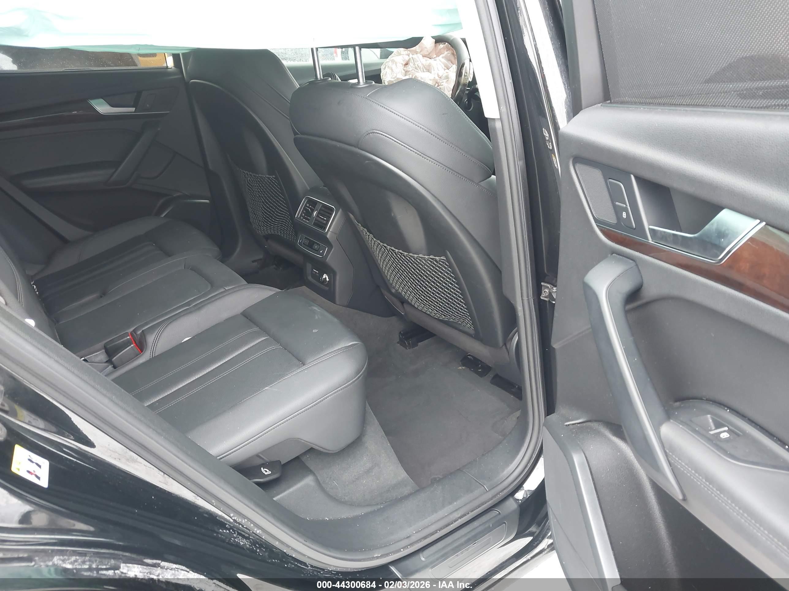 AUDI Q5 image 8